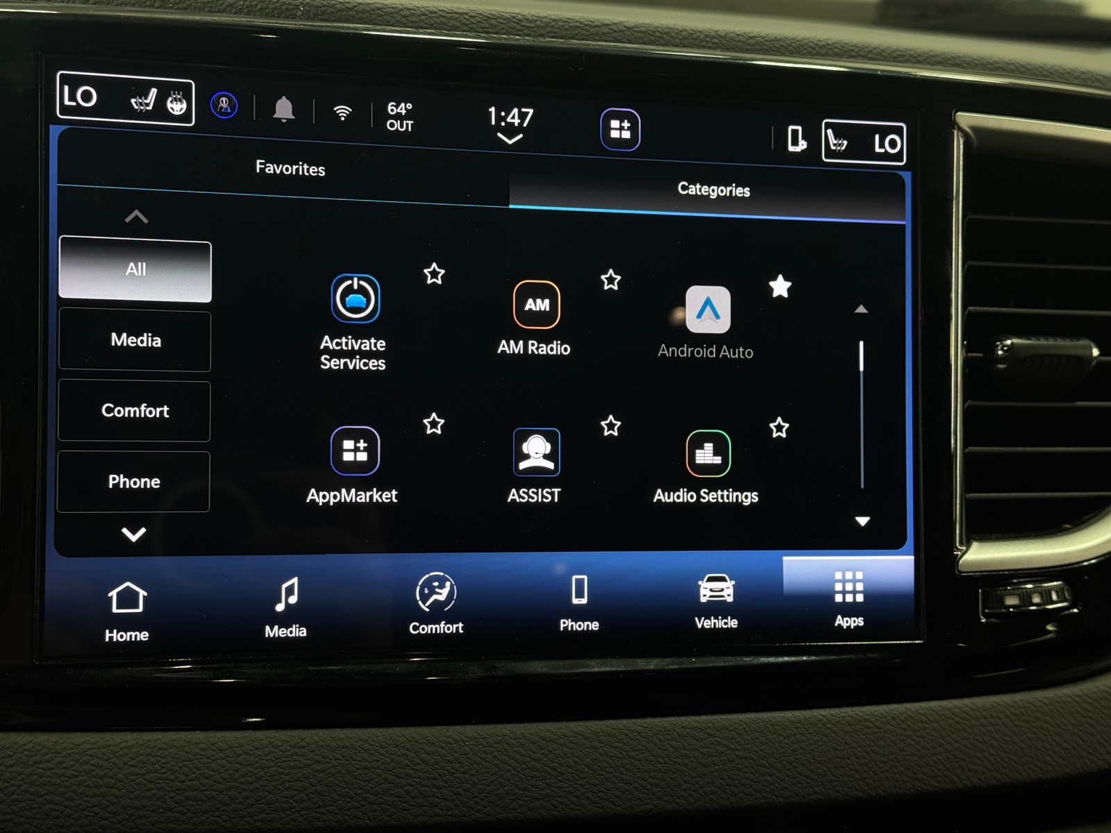 Thumbnail: 2026 Chrysler Pacifica - 3