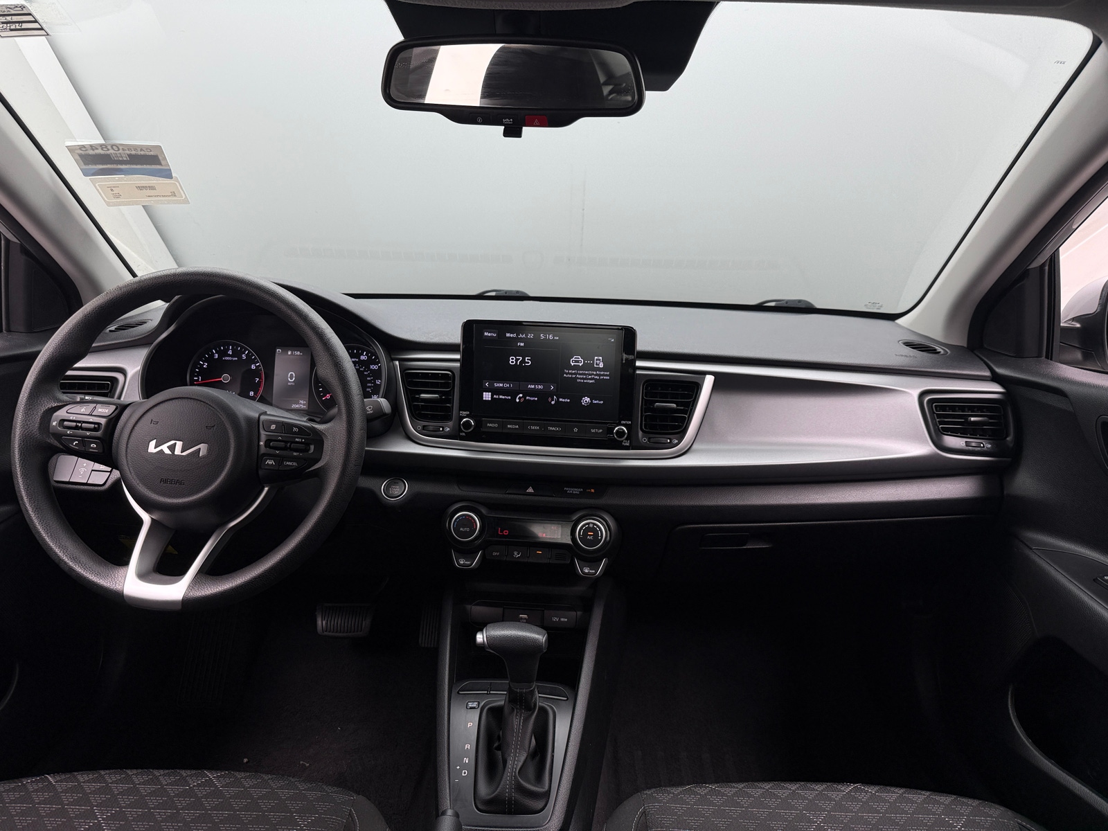 Thumbnail: 2023 Kia Rio - 3