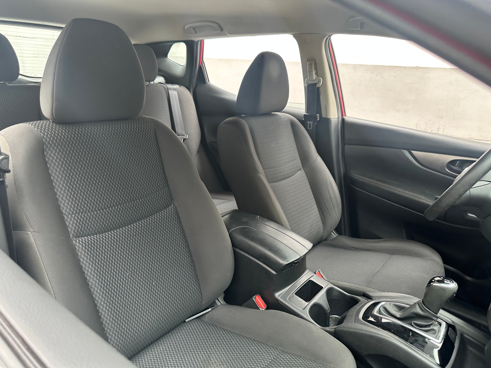 Thumbnail: 2018 Nissan Rogue Sport - 2
