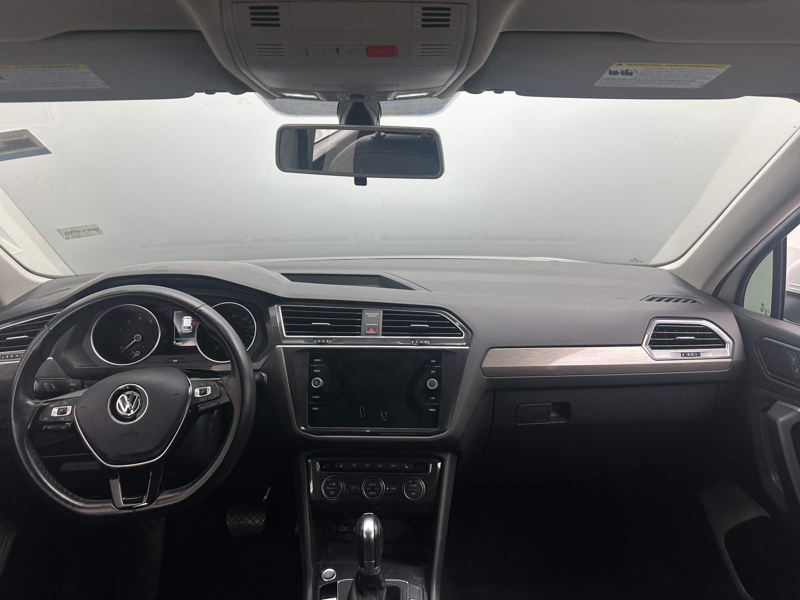 Thumbnail: 2018 Volkswagen Tiguan - 2
