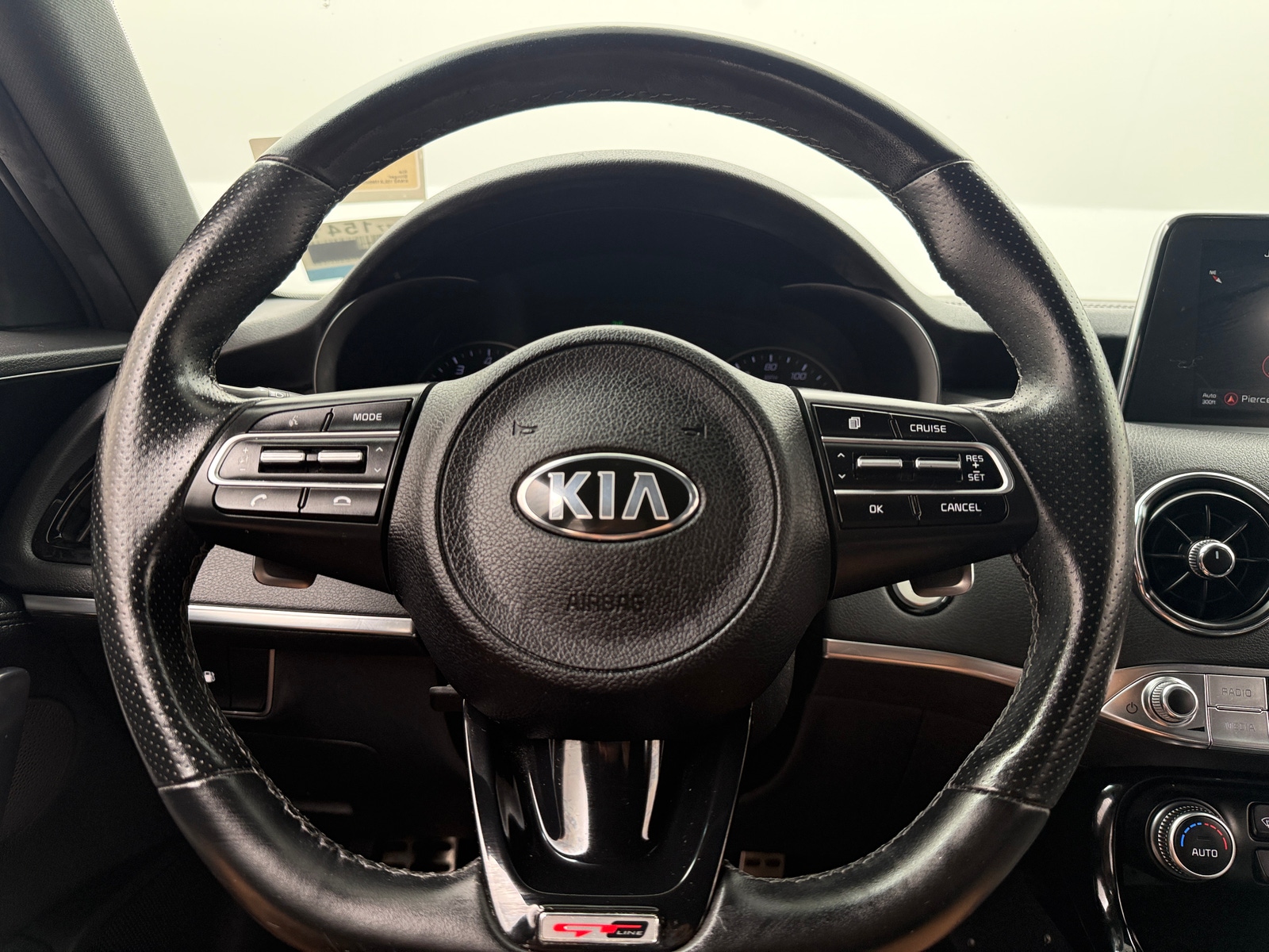Thumbnail: 2021 Kia Stinger - 4