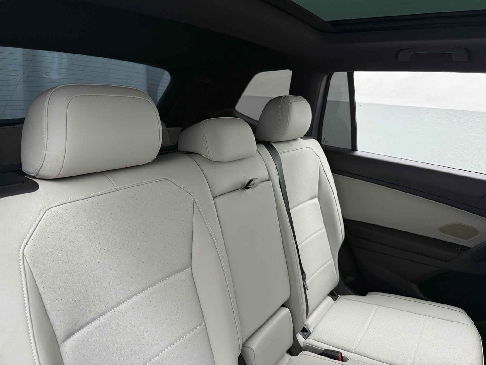 Thumbnail: 2021 Volkswagen Tiguan - 5
