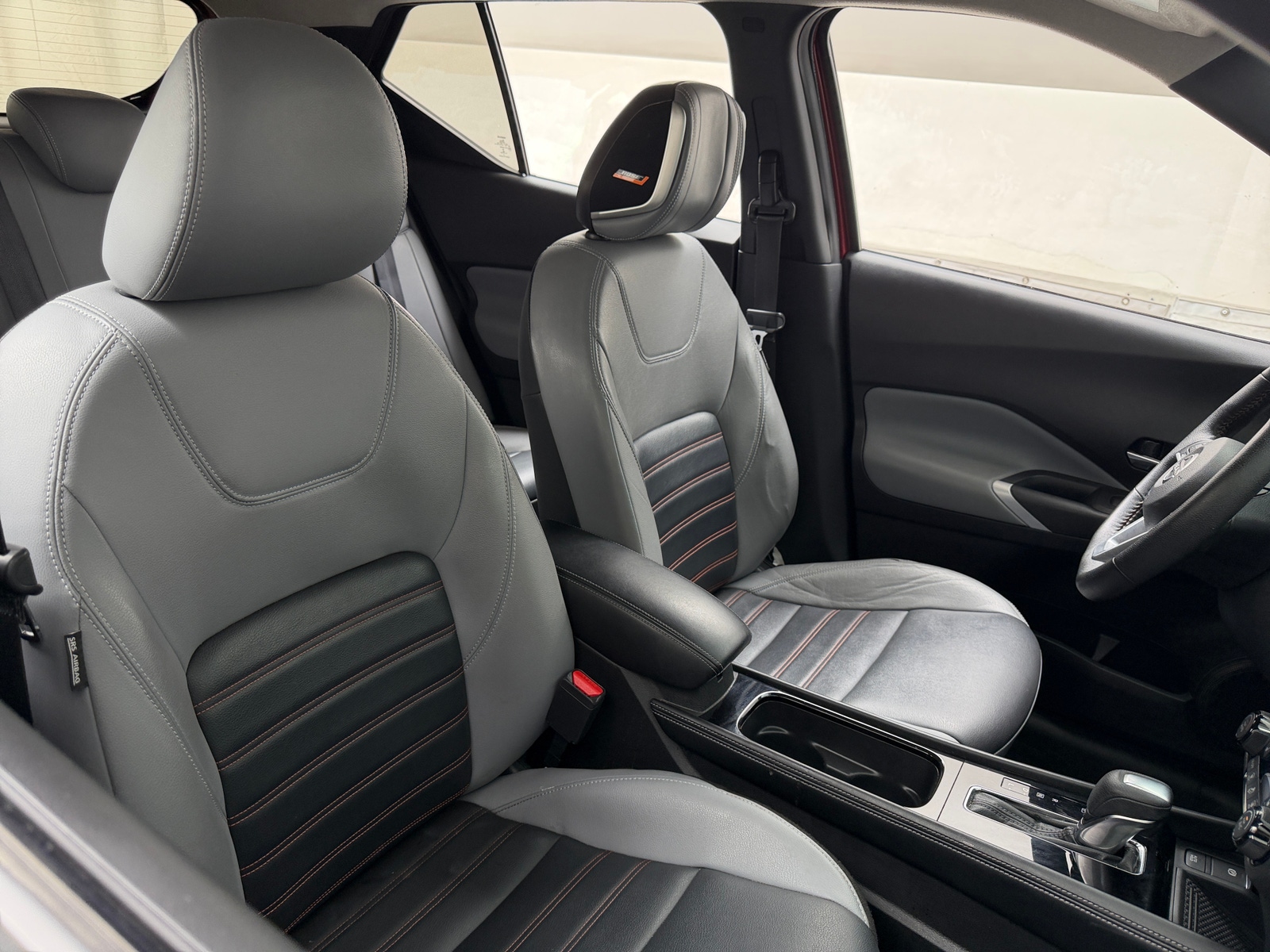 Thumbnail: 2023 Nissan Kicks - 2