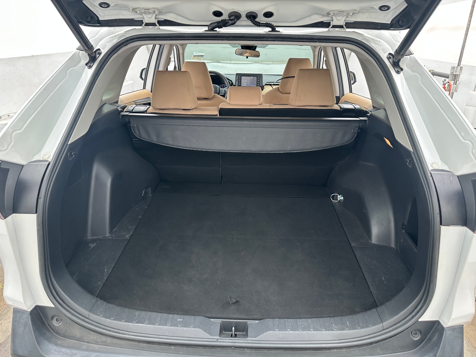 Thumbnail: 2021 Toyota RAV4 - 7