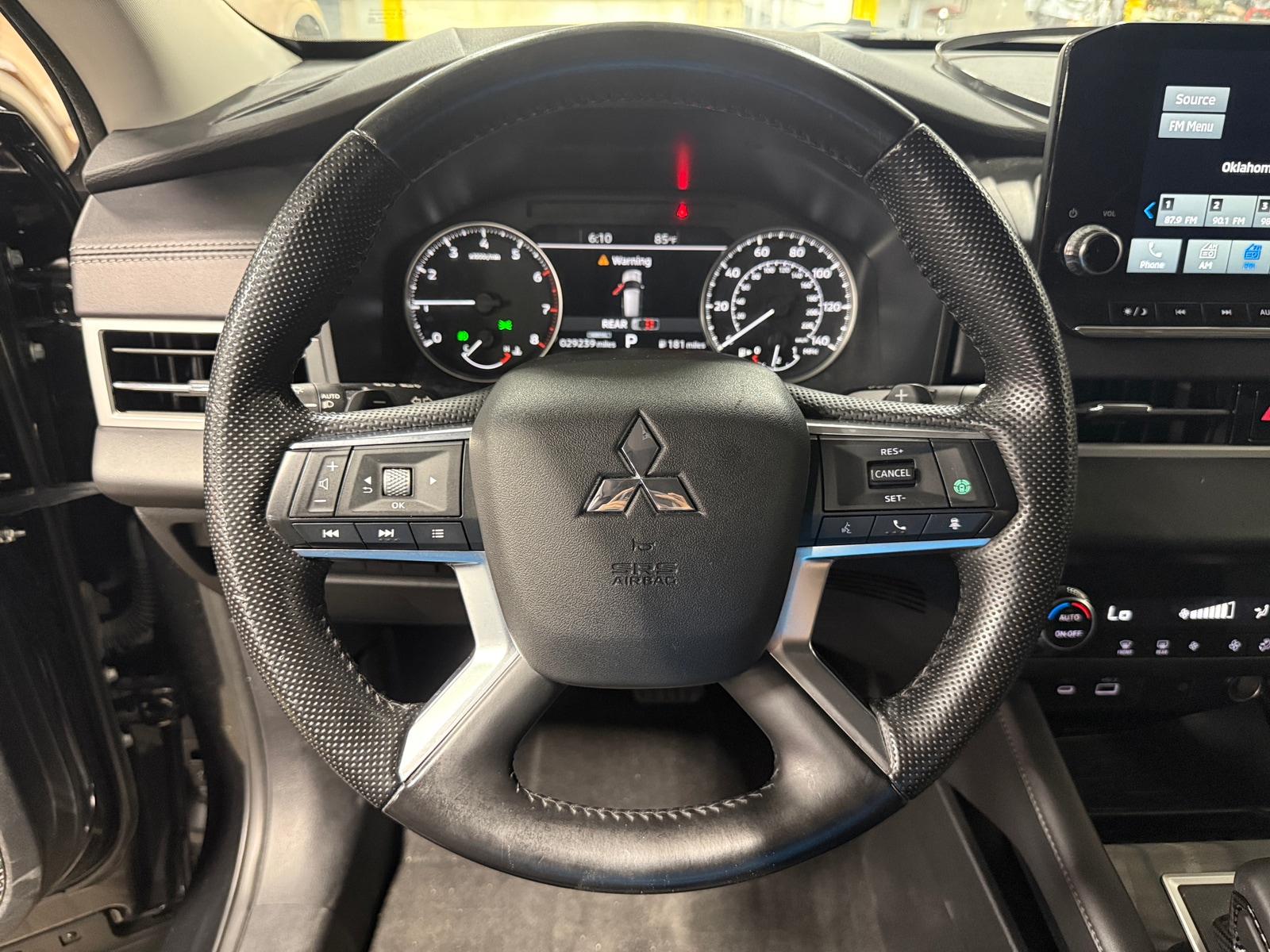 Thumbnail: 2024 Mitsubishi Outlander - 4