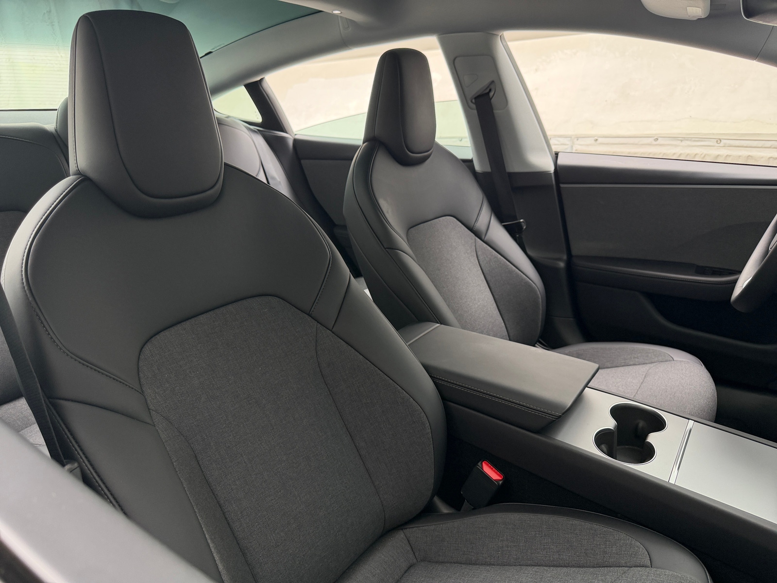 Thumbnail: 2026 Tesla Model 3 - 2
