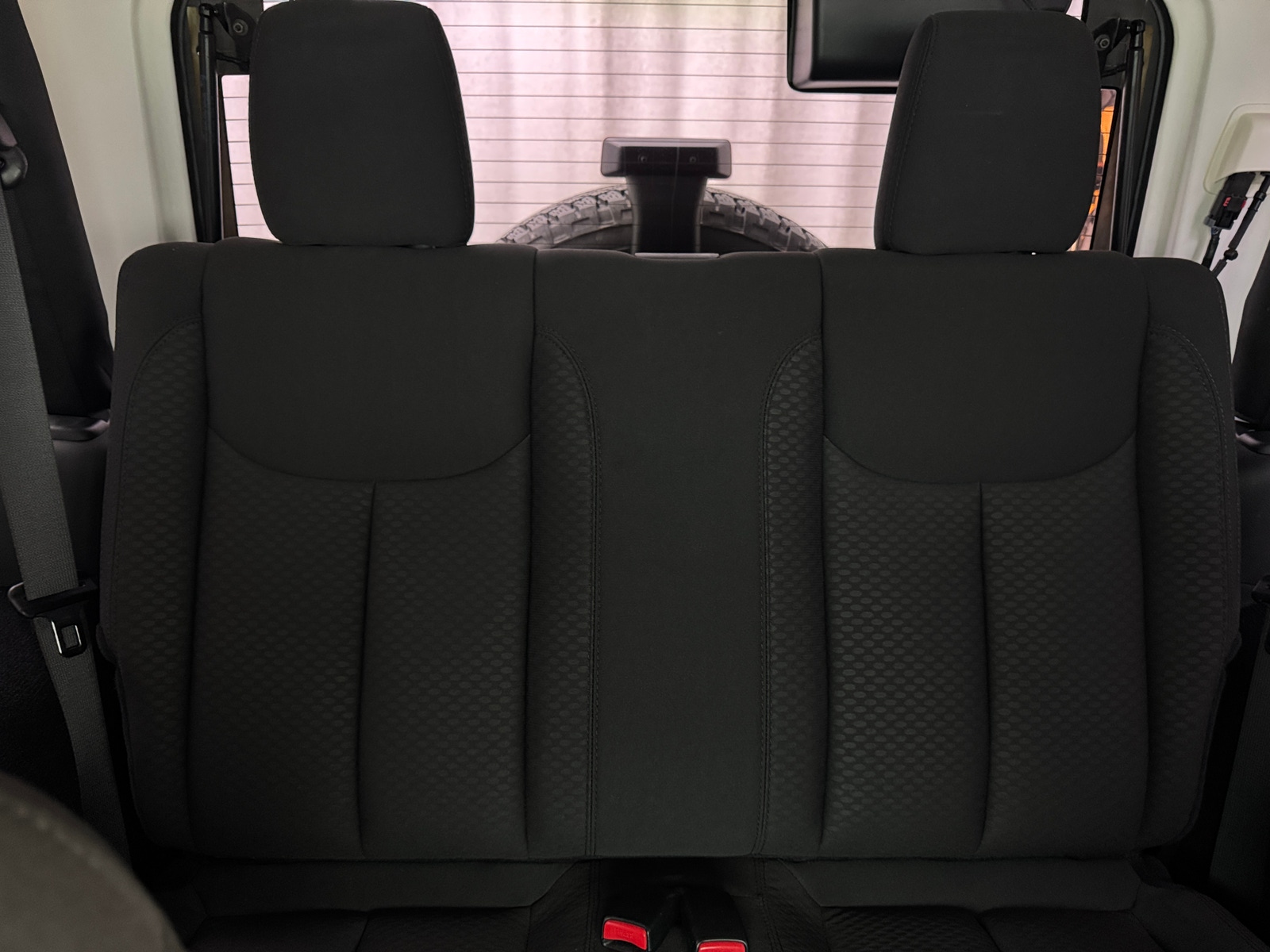 Thumbnail: 2017 Jeep Wrangler - 6