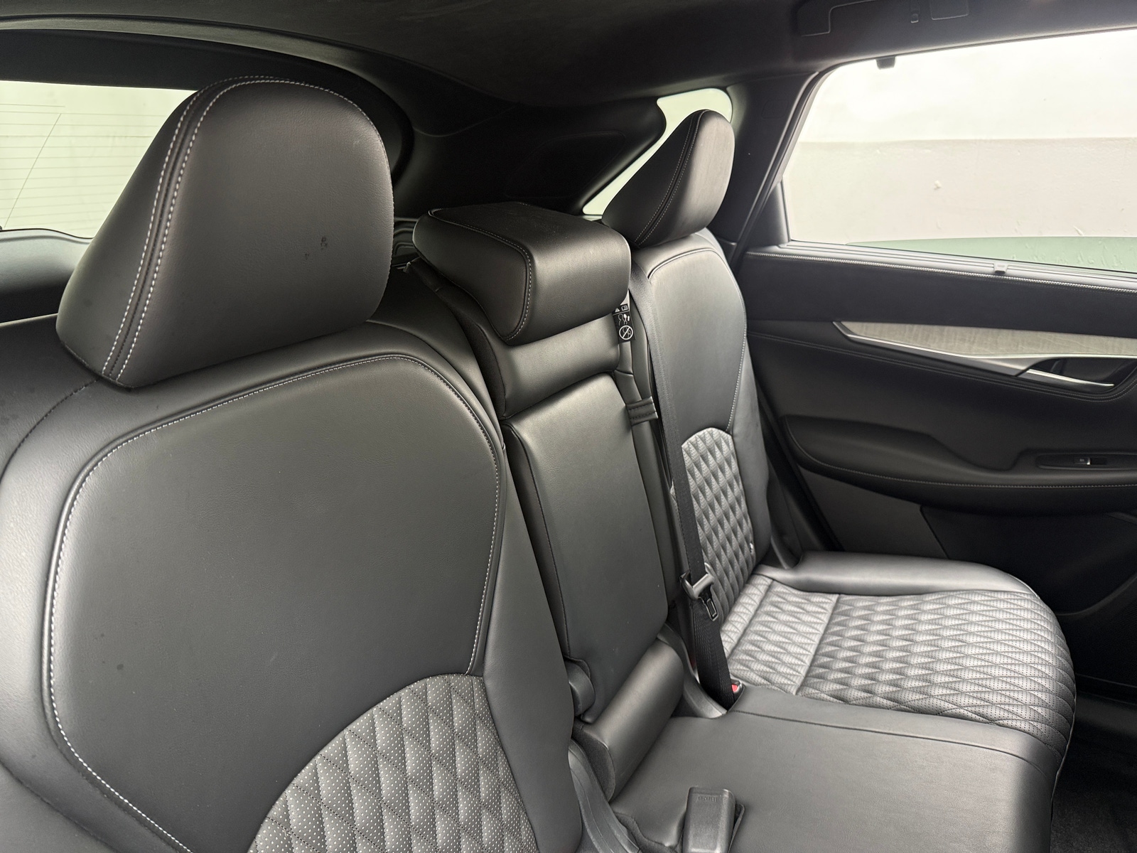Thumbnail: 2023 INFINITI QX50 - 5