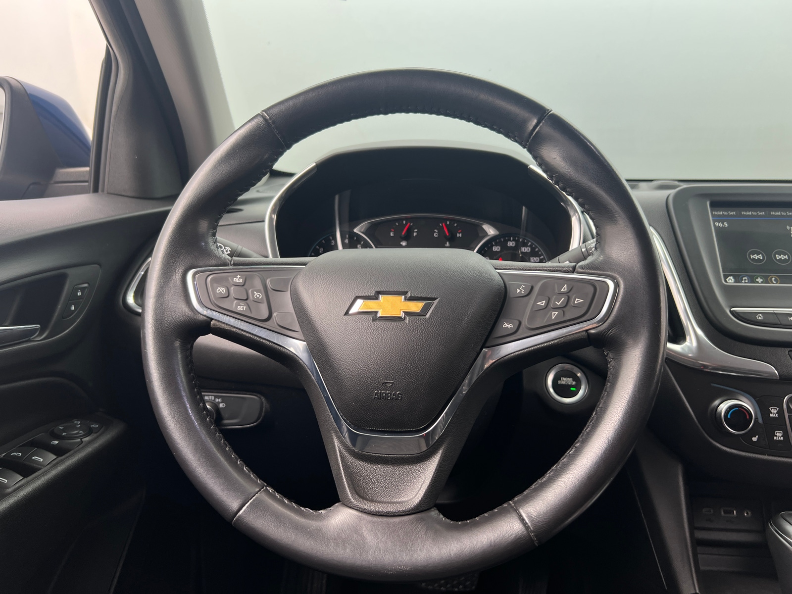 Thumbnail: 2019 Chevrolet Equinox - 5