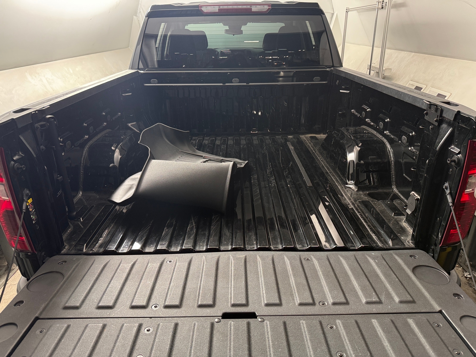 Thumbnail: 2023 Chevrolet Silverado 1500 - 7