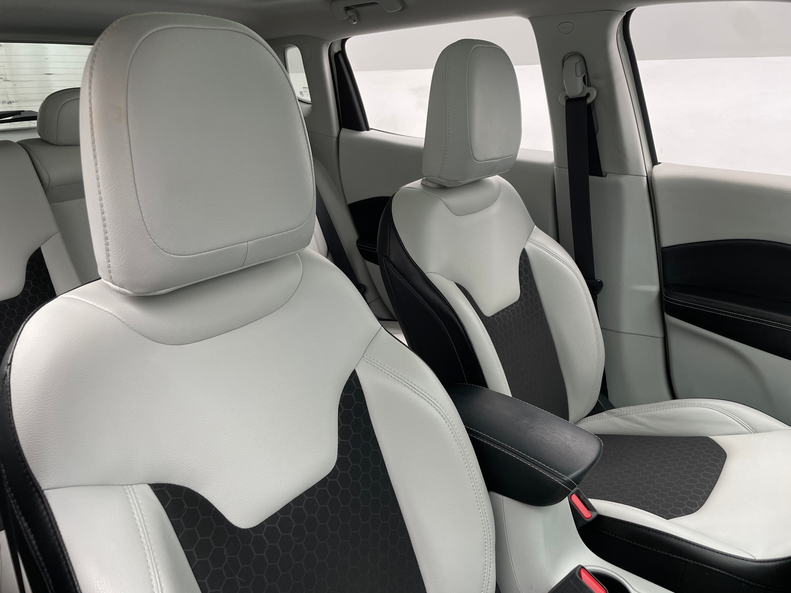 Thumbnail: 2018 Jeep Compass - 2