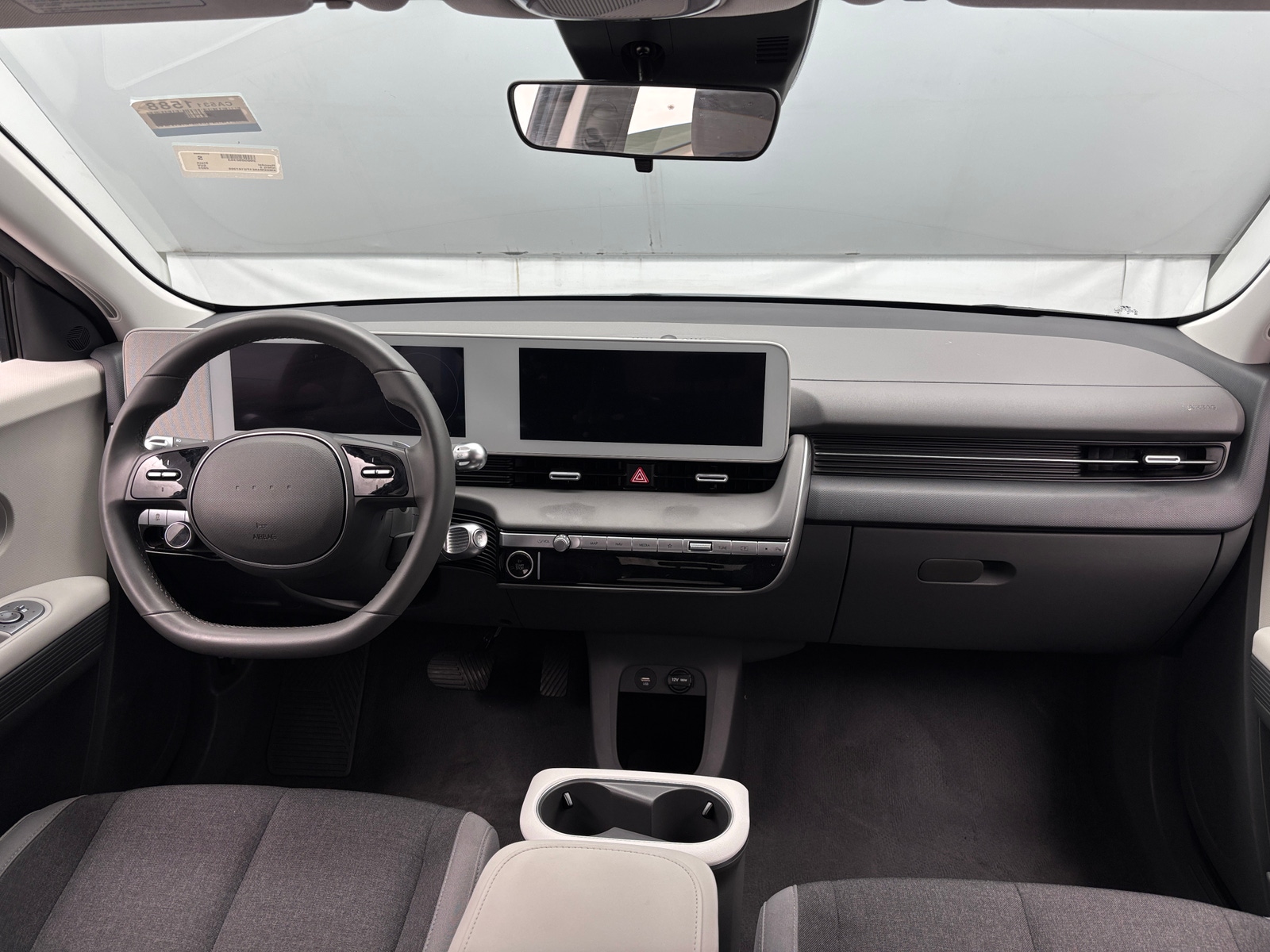 Thumbnail: 2023 Hyundai Ioniq 5 - 3