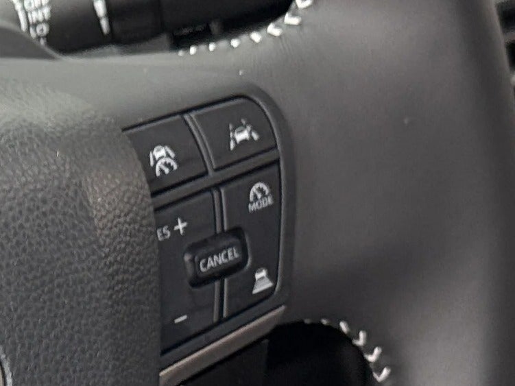 2025 Toyota Camry SE - Photo 17