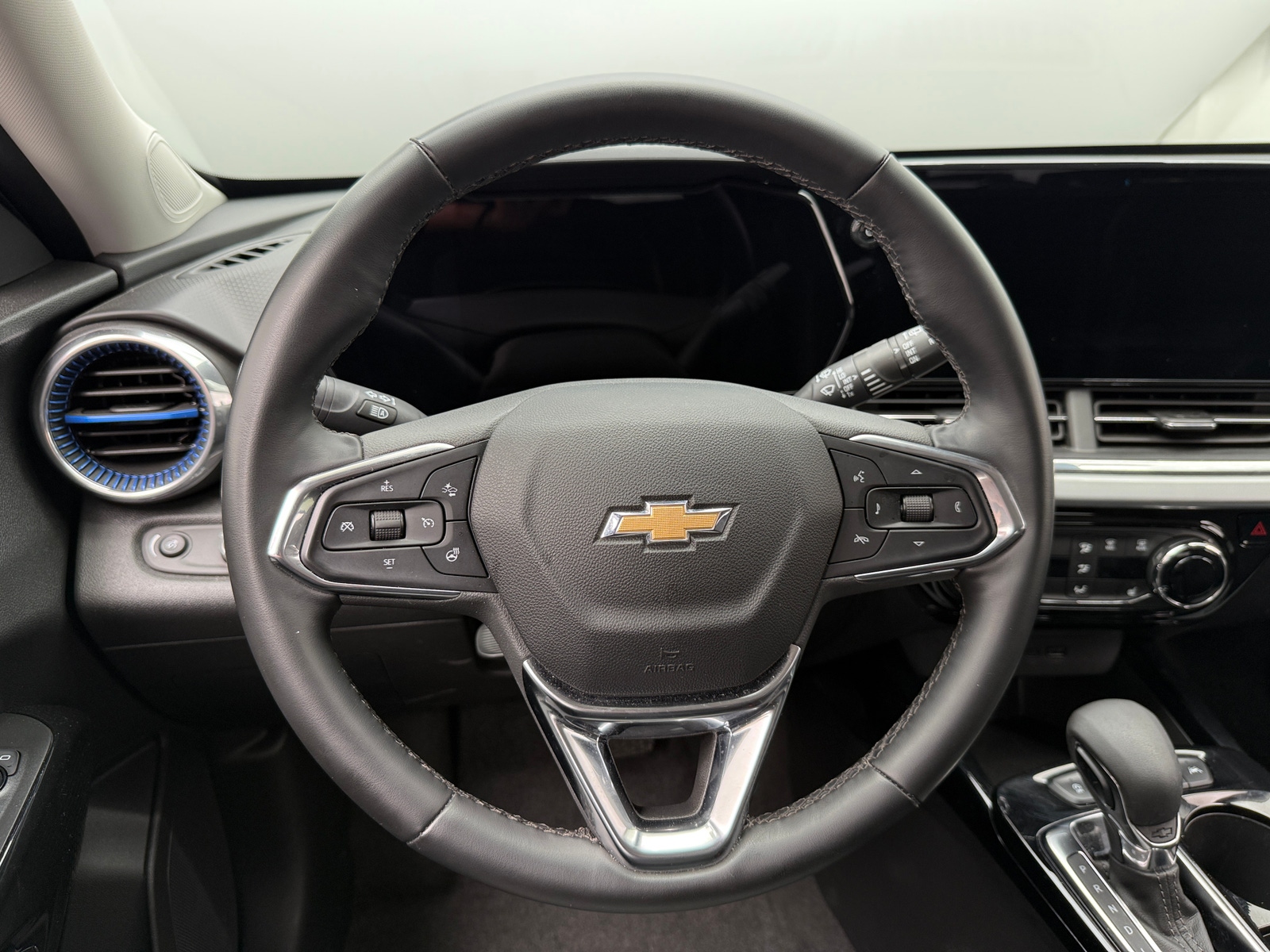 Thumbnail: 2025 Chevrolet Trax - 5