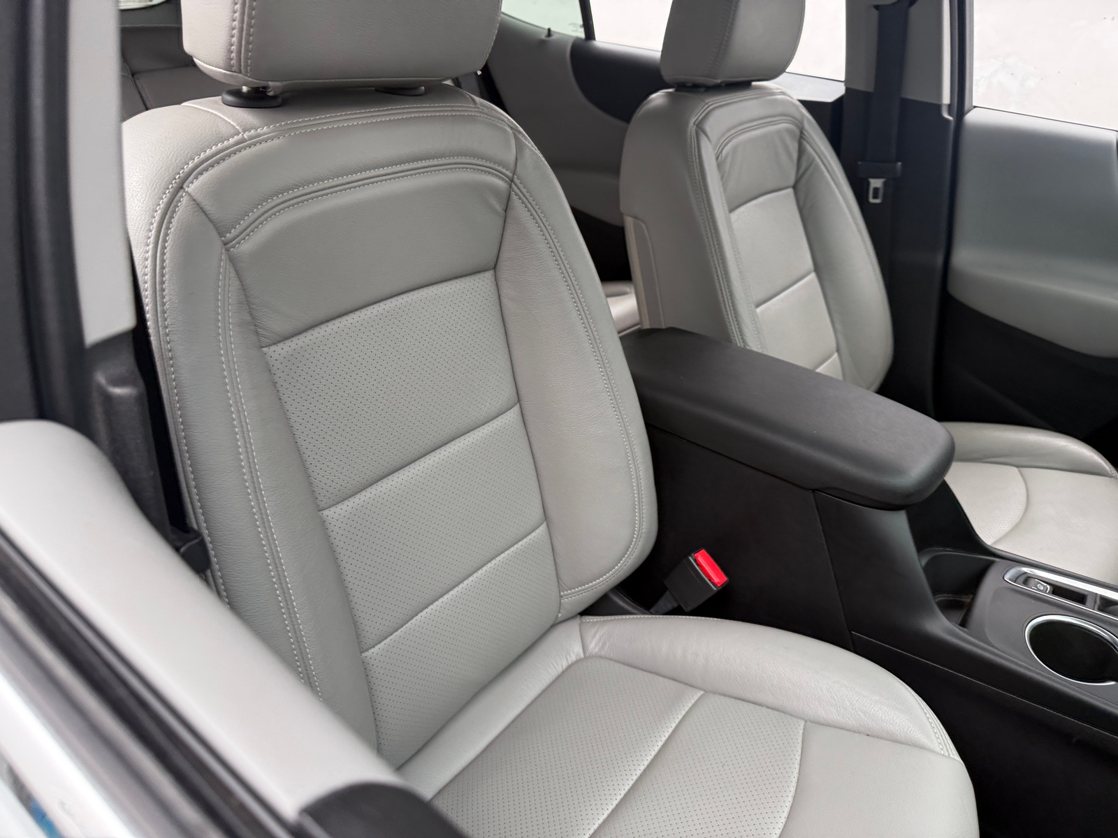 Thumbnail: 2018 Chevrolet Equinox - 2