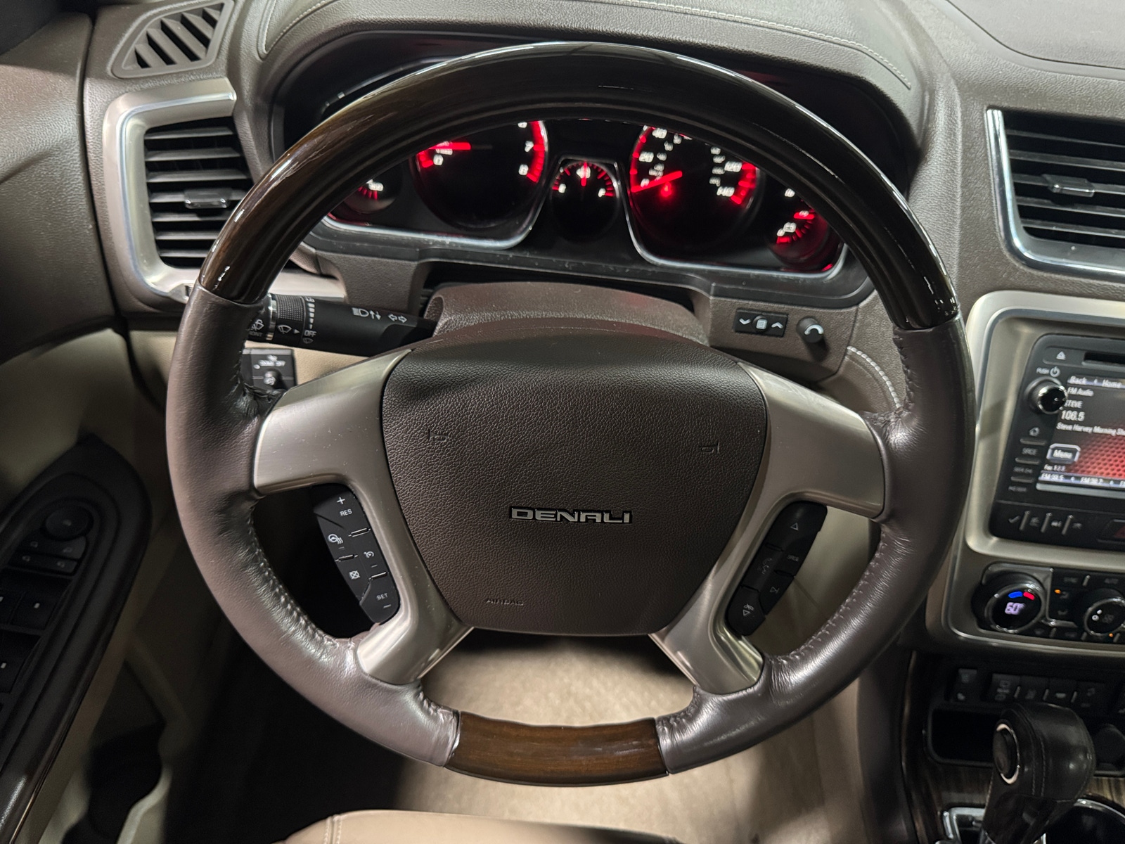 Thumbnail: 2015 GMC Acadia - 4