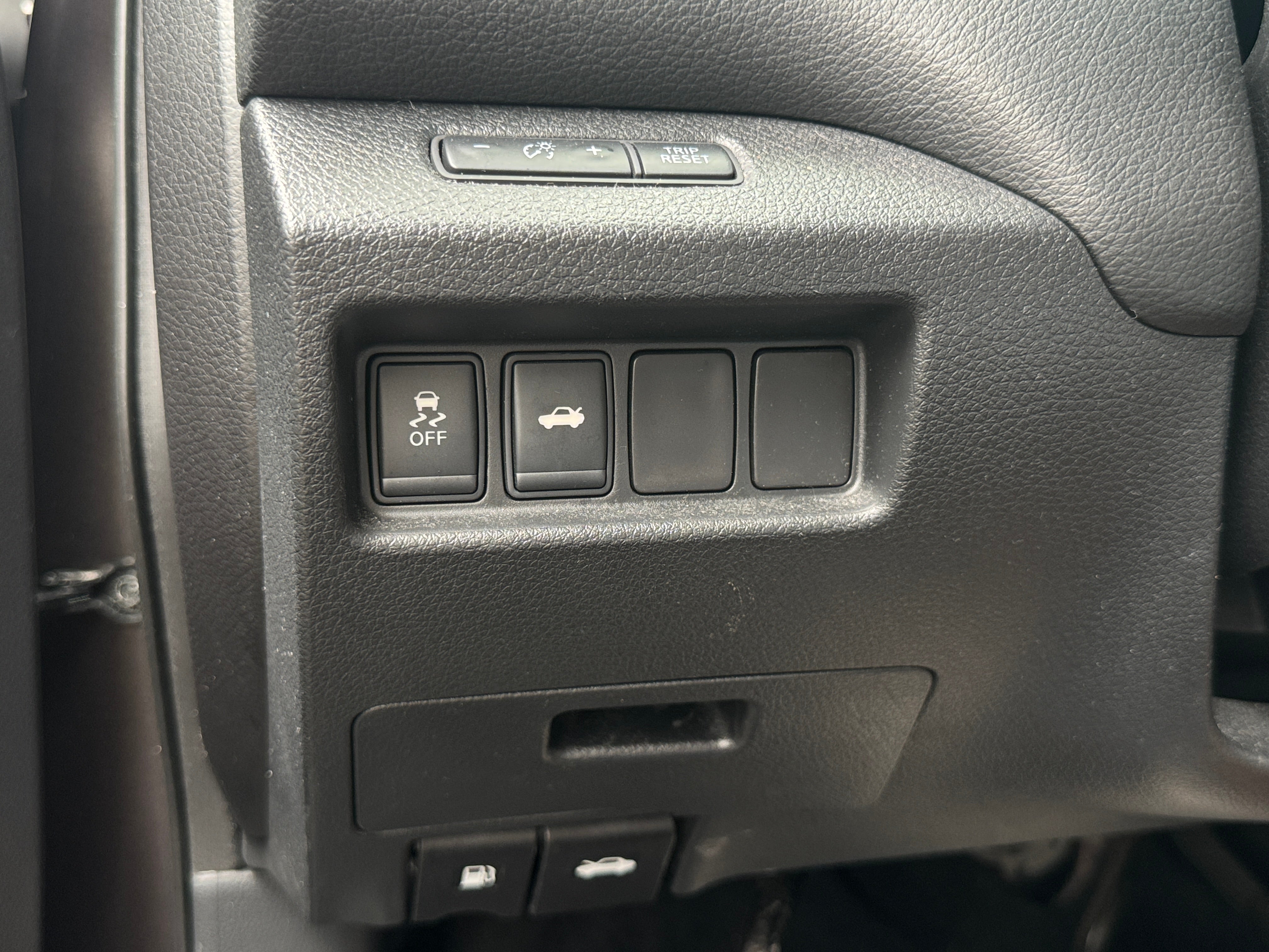 Used 2014 Nissan Altima S with VIN 1N4AL3AP5EN208741 for sale in Auburn, WA