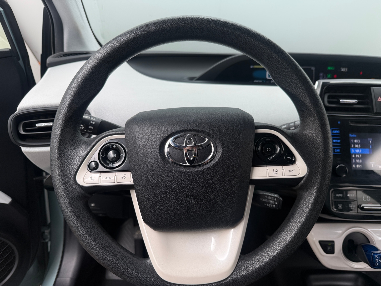 Thumbnail: 2017 Toyota Prius - 5