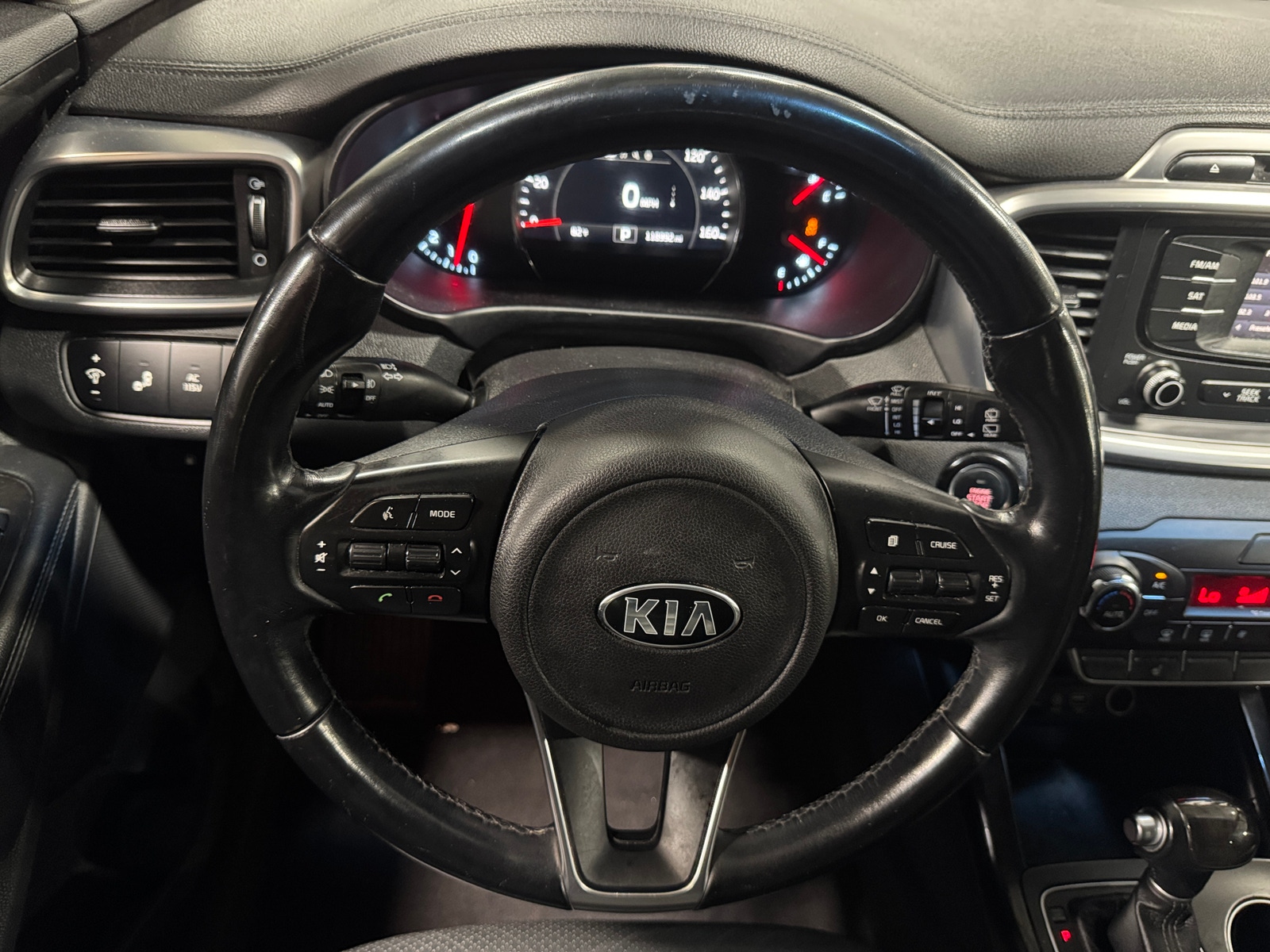 Thumbnail: 2016 Kia Sorento - 4