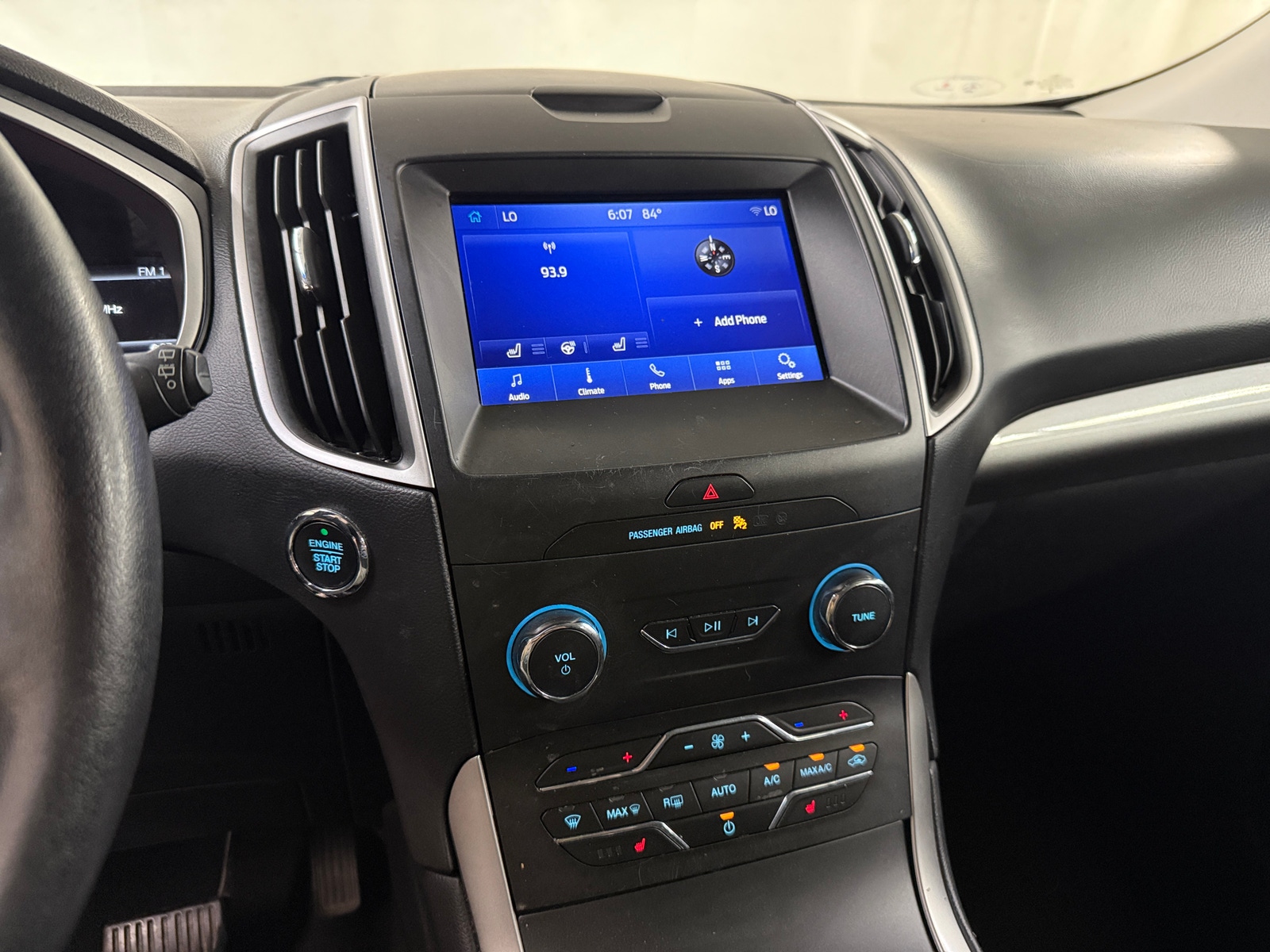 Thumbnail: 2019 Ford Edge - 3