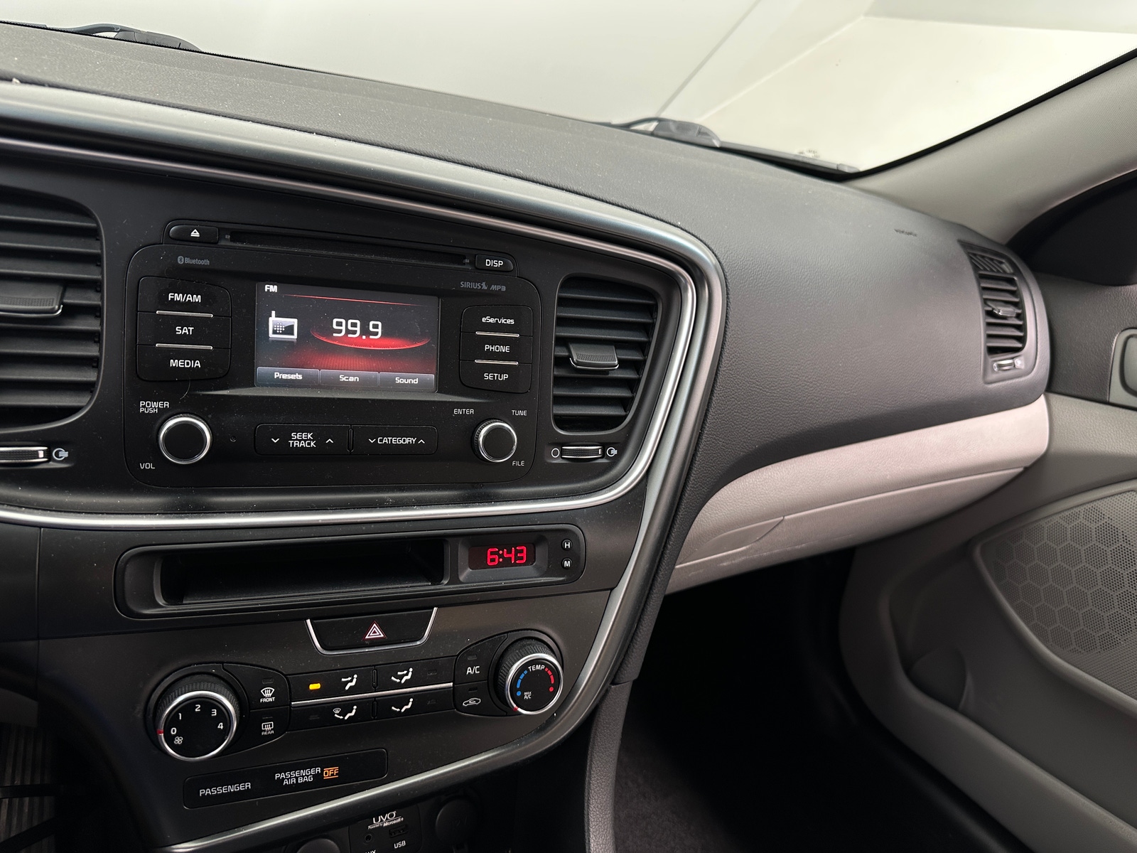 Thumbnail: 2014 Kia Optima - 4