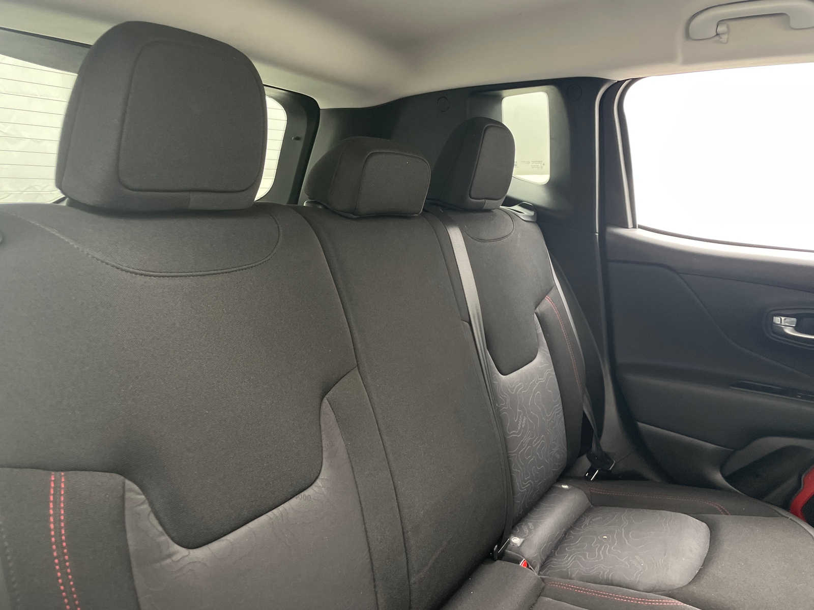 Thumbnail: 2017 Jeep Renegade - 6