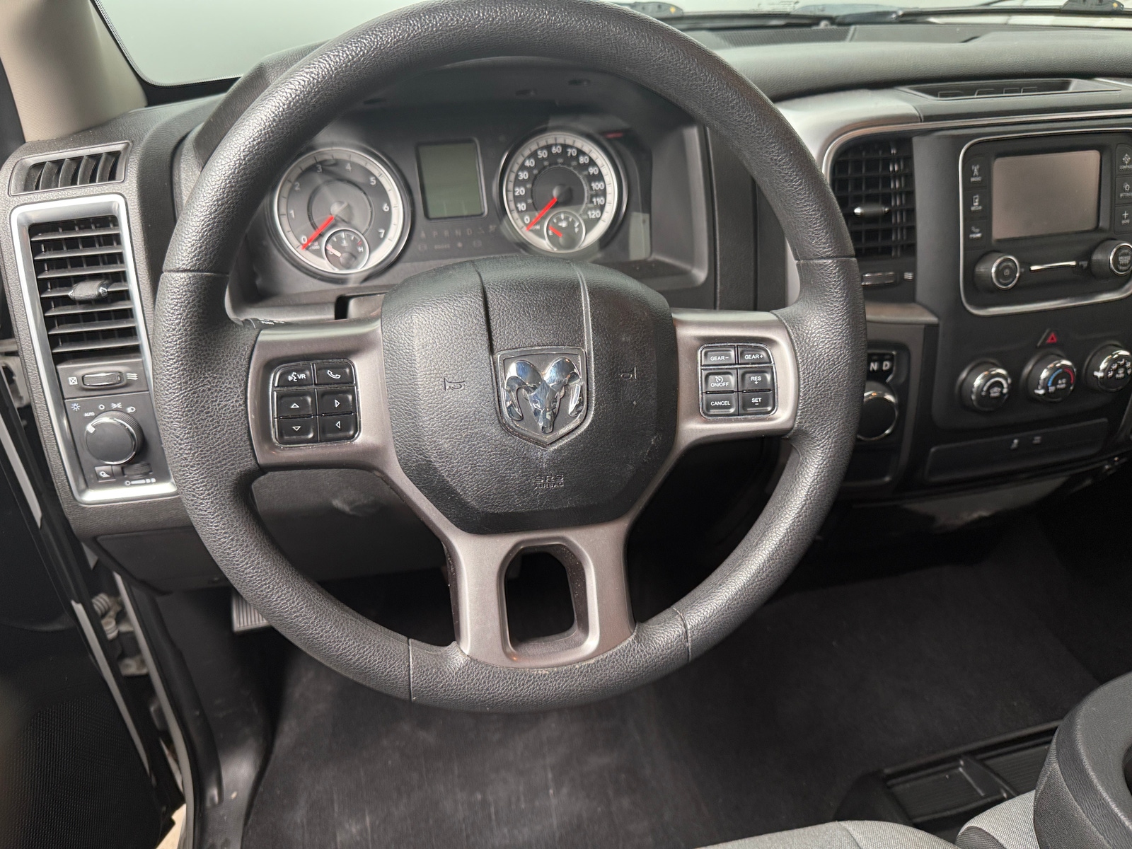 Thumbnail: 2022 RAM 1500 Classic - 5