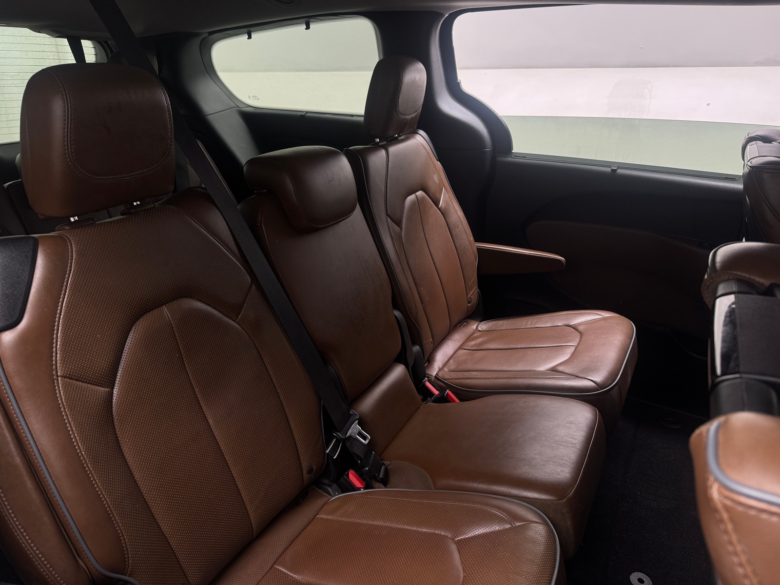 Thumbnail: 2018 Chrysler Pacifica - 5
