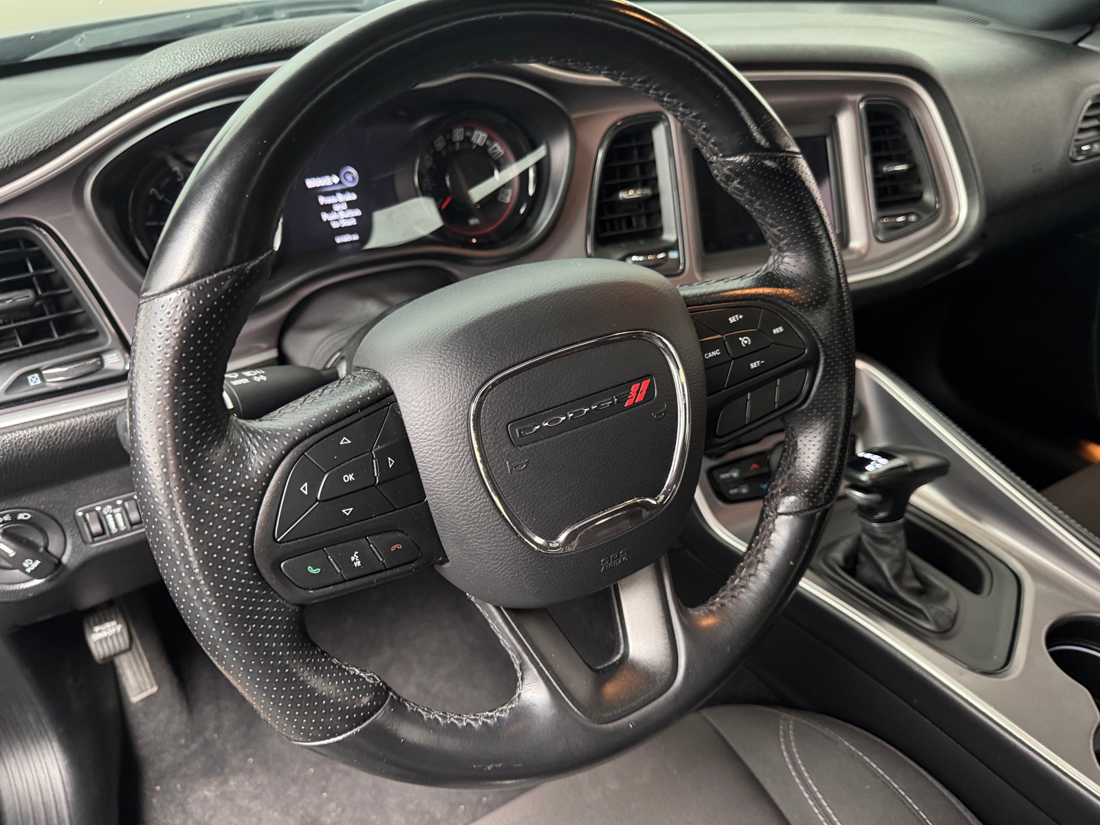 Thumbnail: 2022 Dodge Challenger - 4