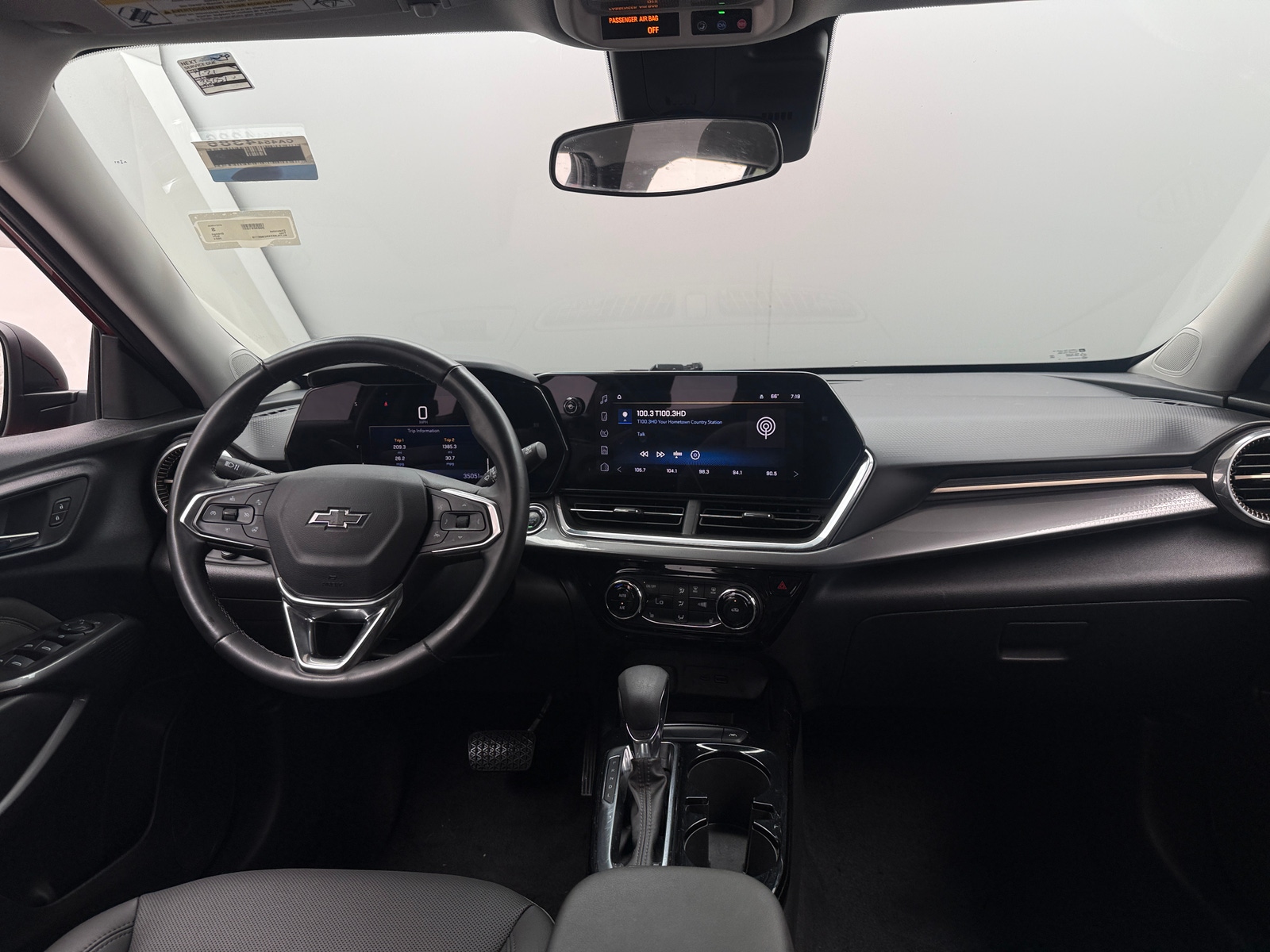 Thumbnail: 2024 Chevrolet Trax - 2
