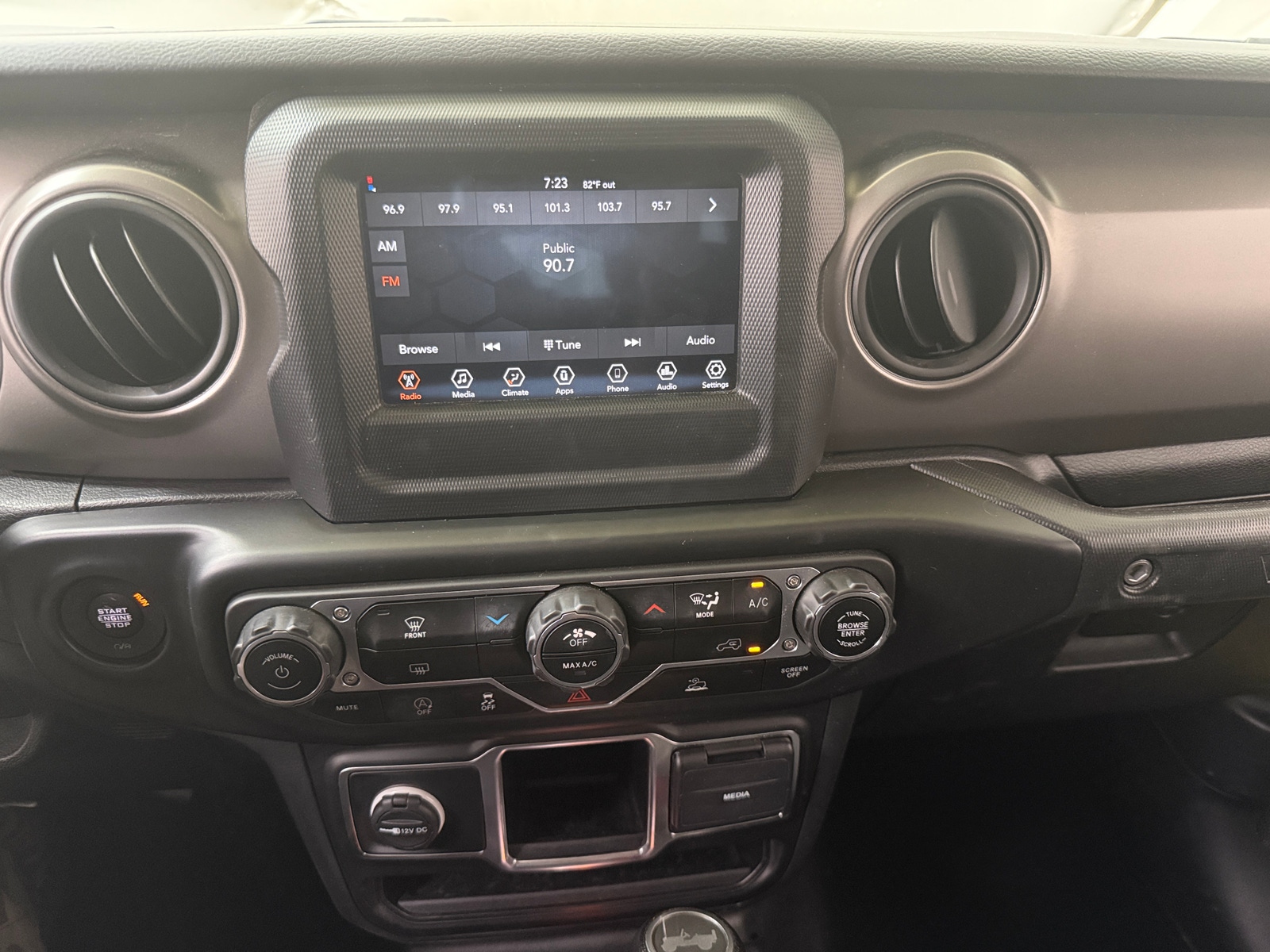 Thumbnail: 2022 Jeep Wrangler - 4