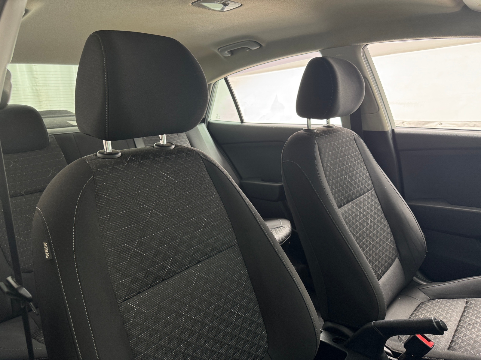 Thumbnail: 2018 Kia Rio - 2