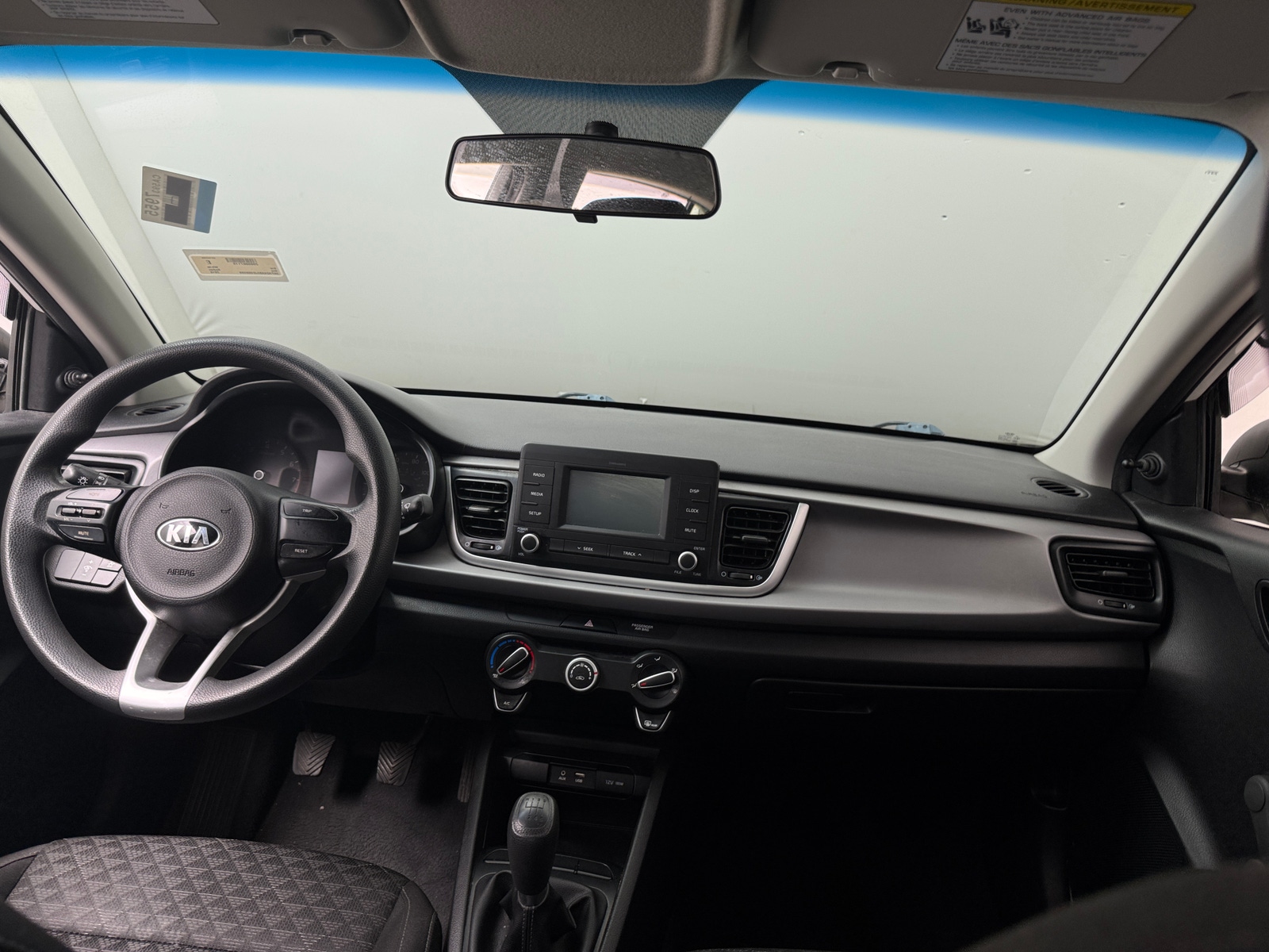 Thumbnail: 2018 Kia Rio - 3