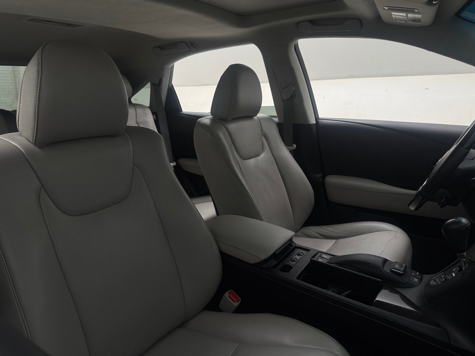 Thumbnail: 2015 Lexus RX - 2