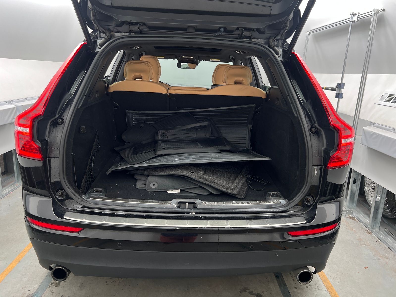 Thumbnail: 2020 Volvo XC60 - 6