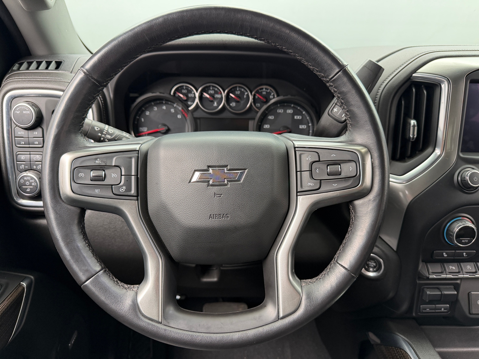 Thumbnail: 2021 Chevrolet Silverado 1500 - 5
