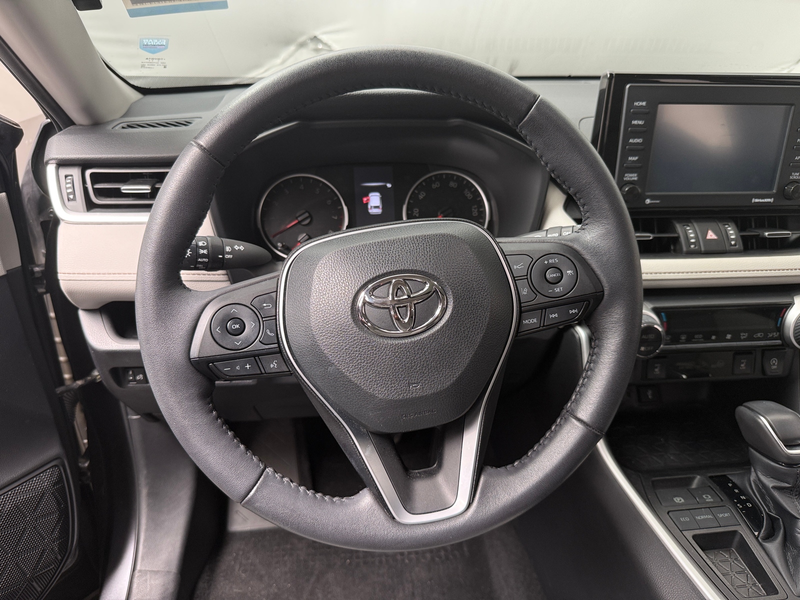 Thumbnail: 2022 Toyota RAV4 - 4