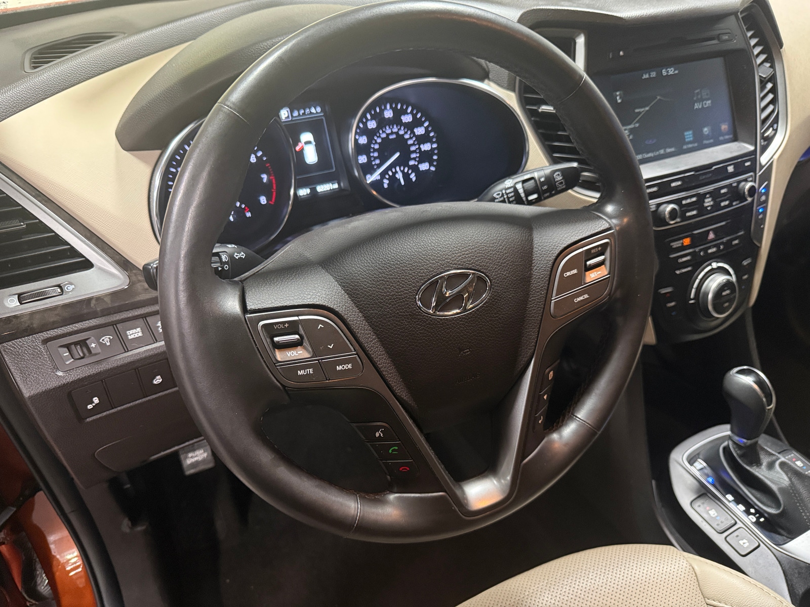 Thumbnail: 2017 Hyundai Santa Fe - 5