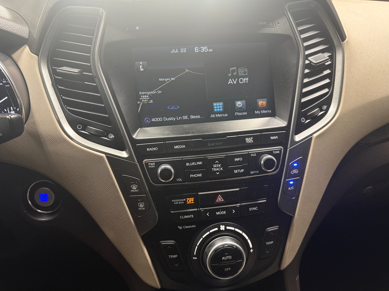 Thumbnail: 2017 Hyundai Santa Fe - 4