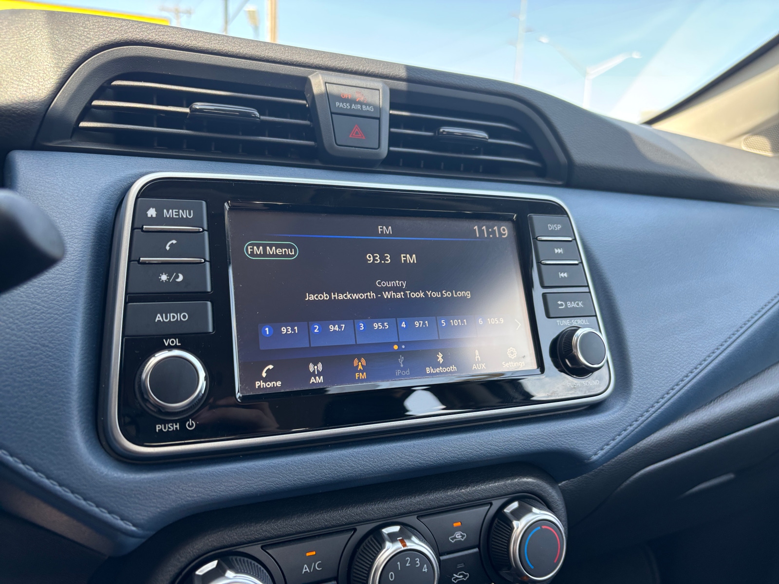 Thumbnail: 2025 Nissan Versa - 4