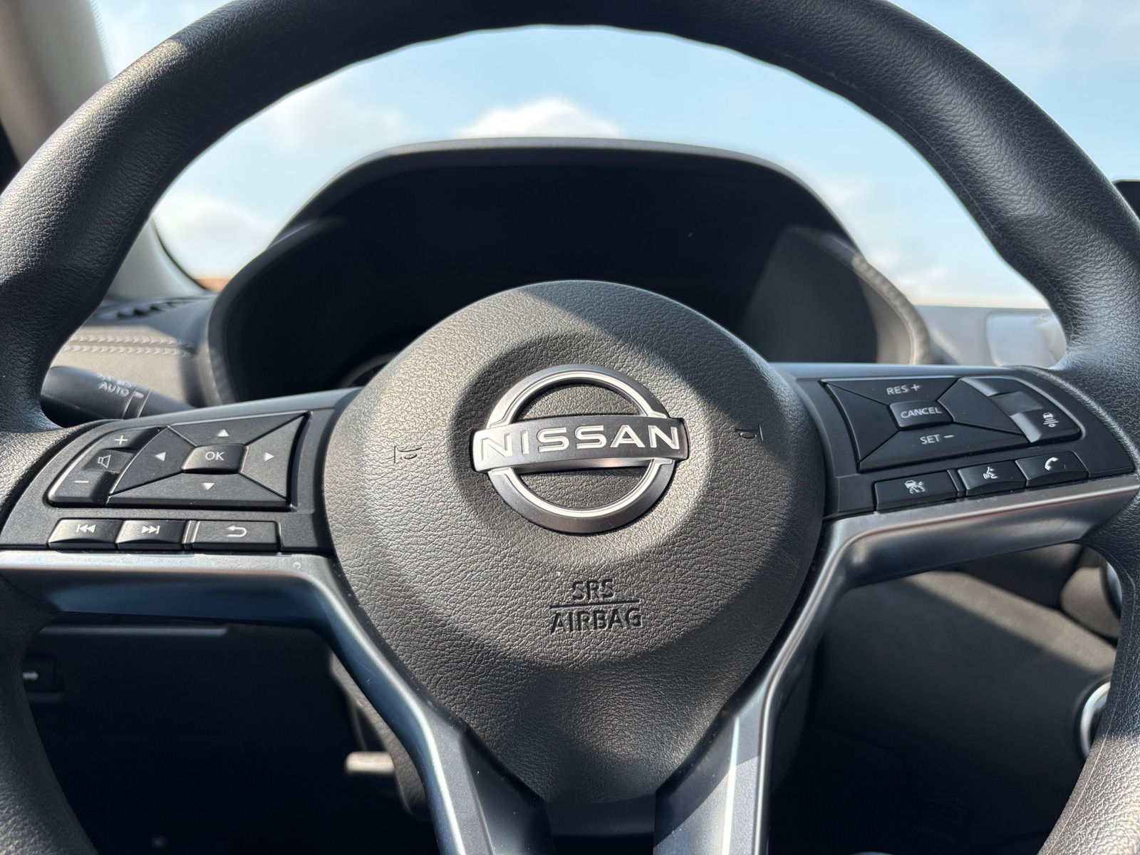 Thumbnail: 2025 Nissan Sentra - 5