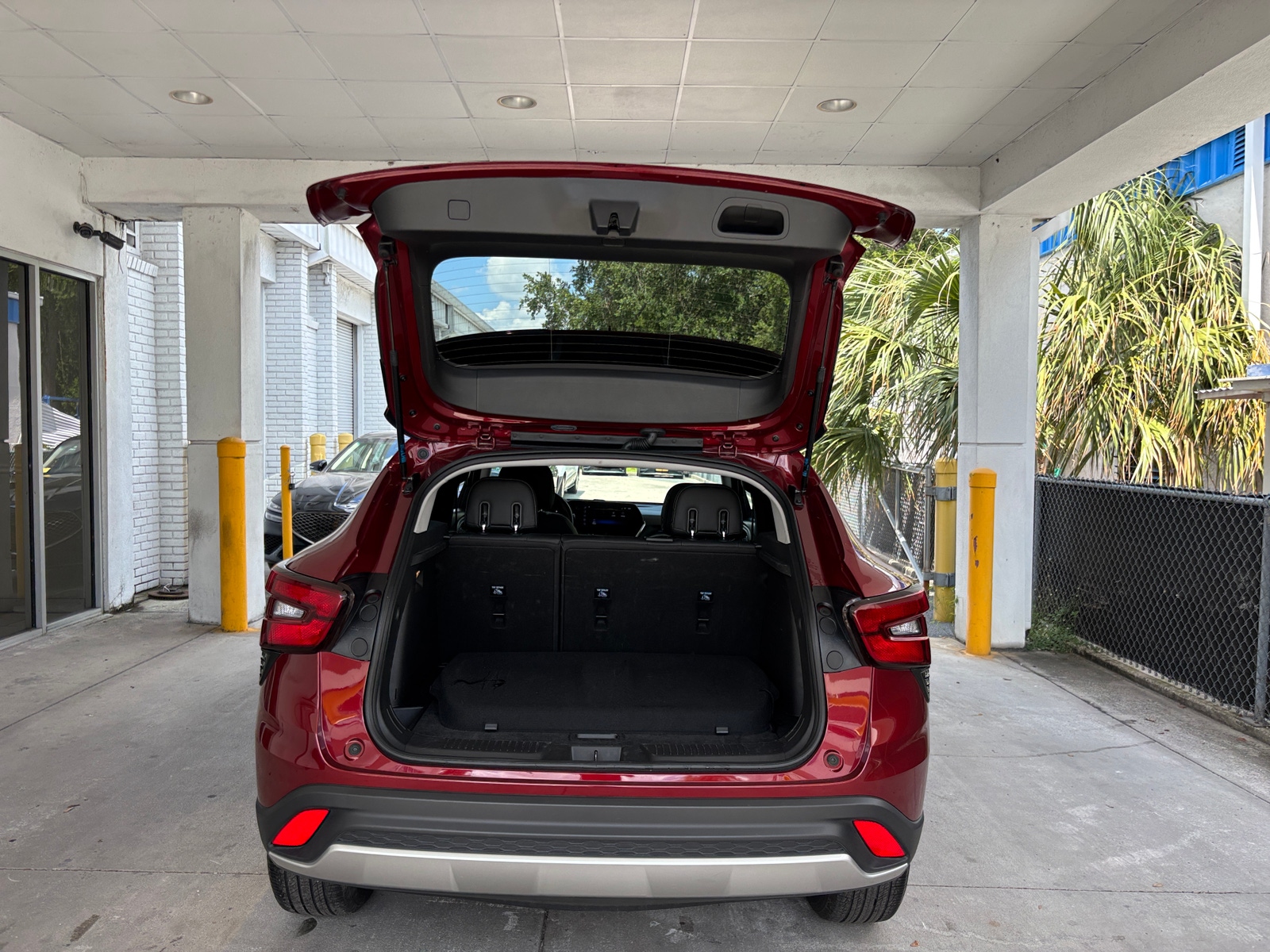 Thumbnail: 2025 Chevrolet Trax - 6