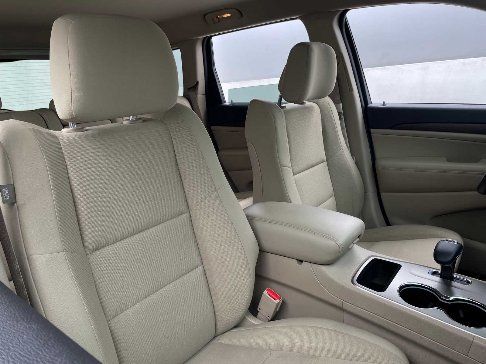 Thumbnail: 2015 Jeep Grand Cherokee - 2
