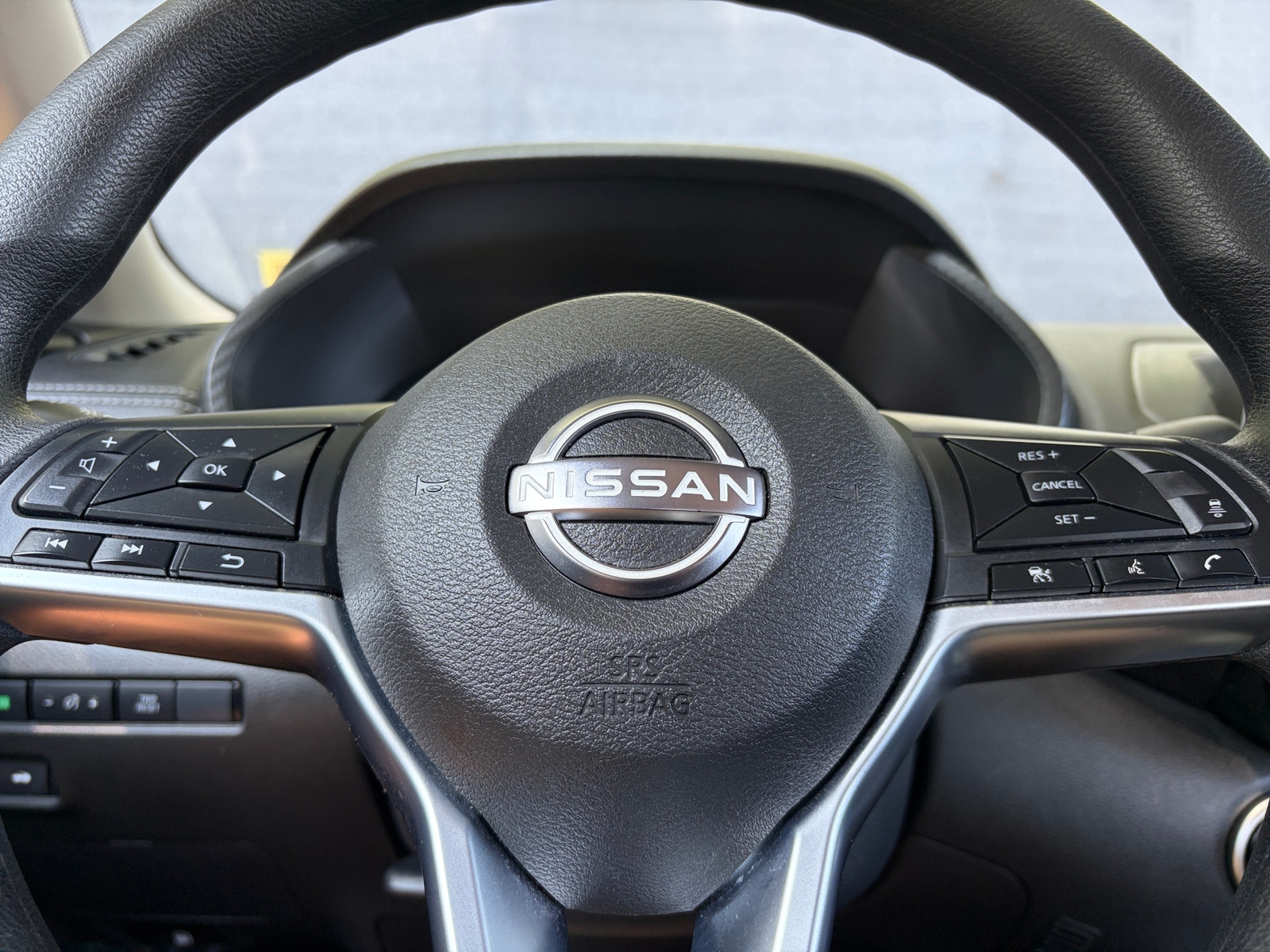 Thumbnail: 2025 Nissan Sentra - 5