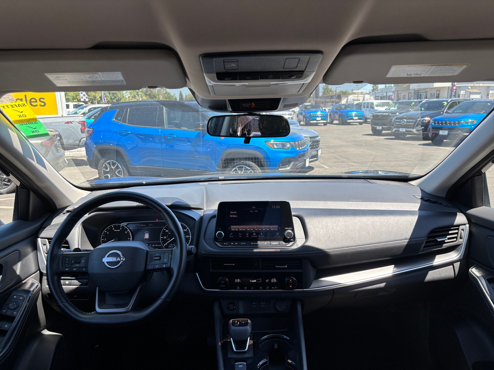 Thumbnail: 2025 Nissan Rogue - 3