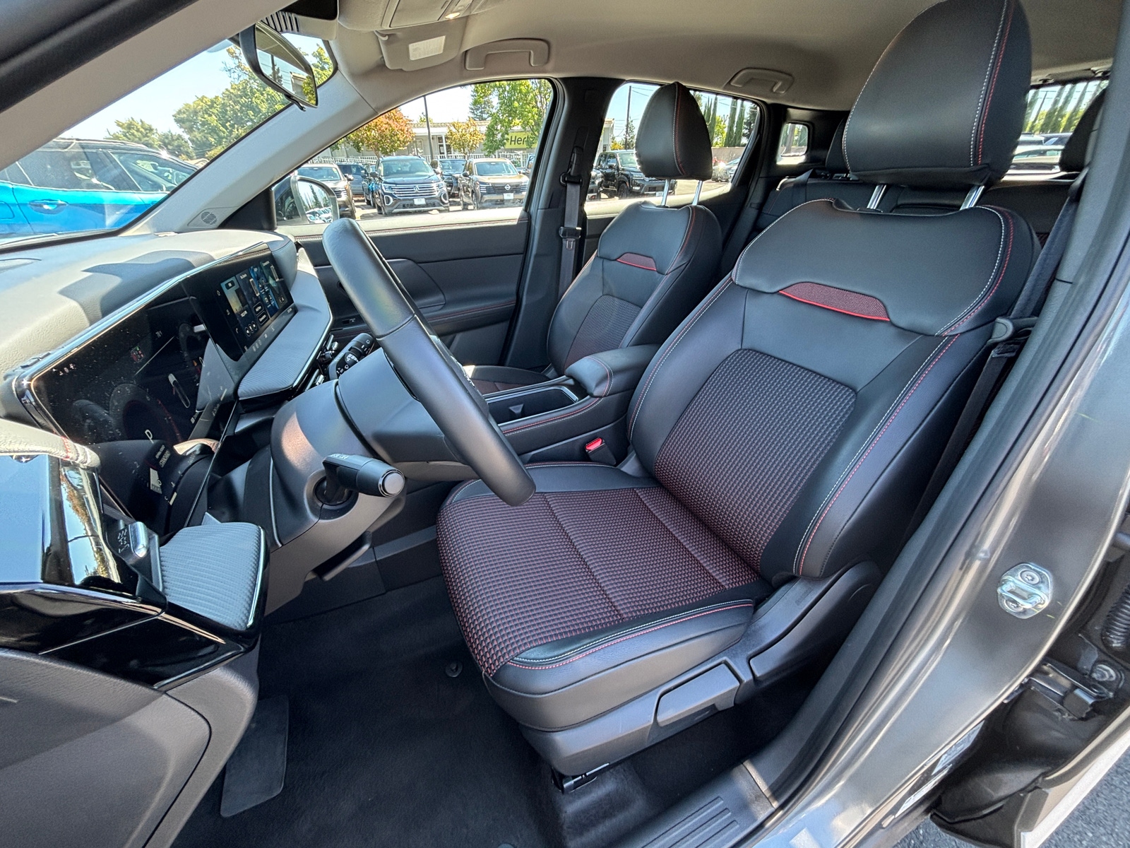 Thumbnail: 2026 Nissan Kicks - 2