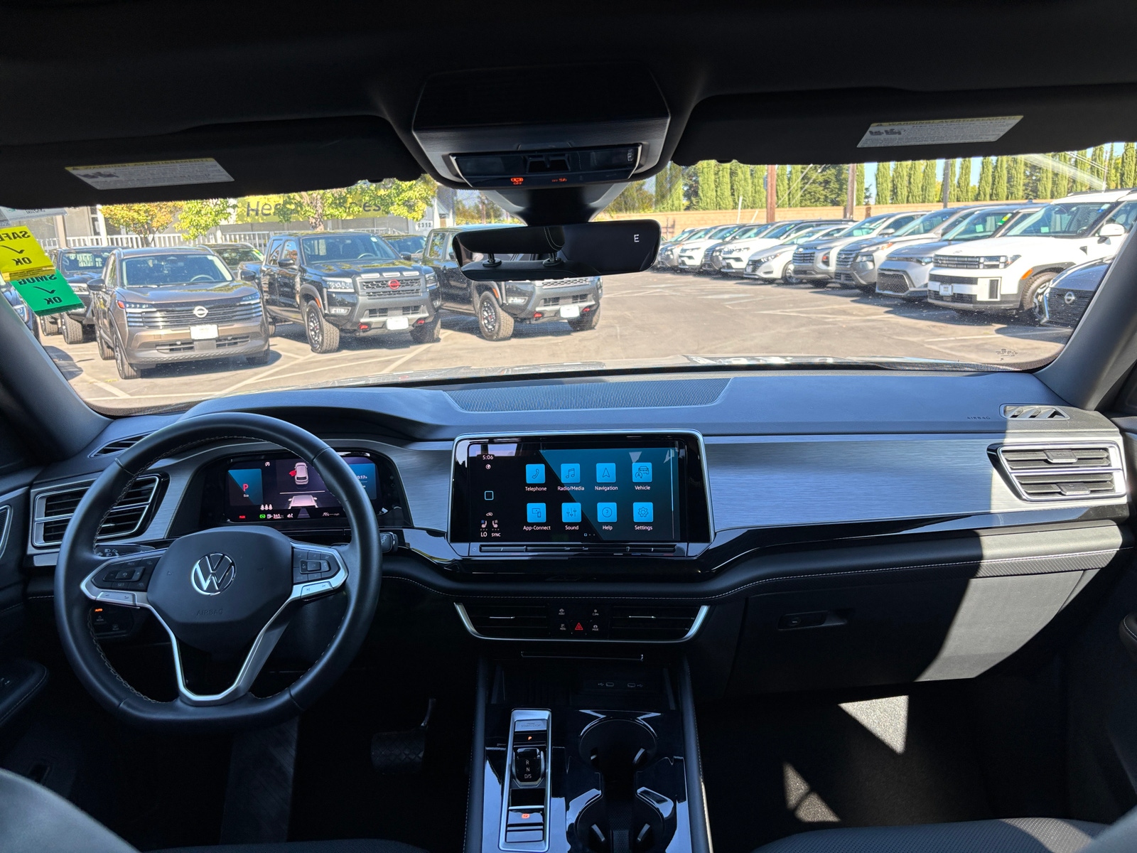 Thumbnail: 2026 Volkswagen Atlas - 3
