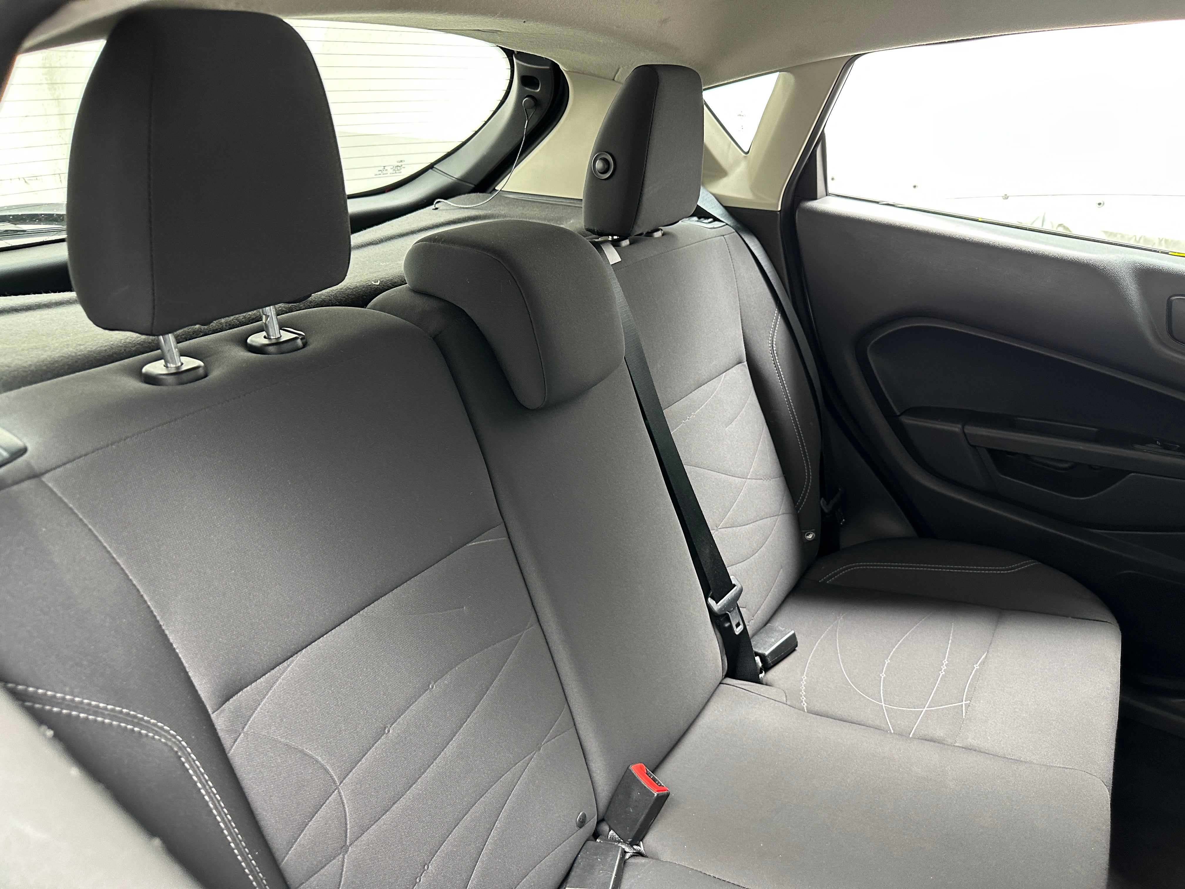 Used 2018 Ford Fiesta SE with VIN 3FADP4EJ4JM109992 for sale in Pewaukee, WI