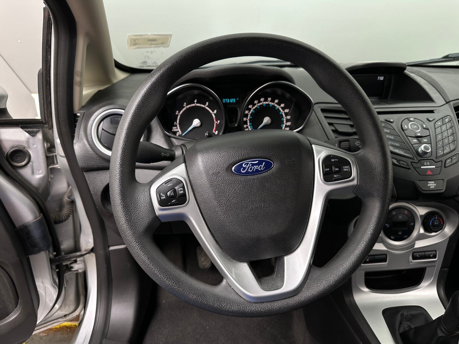 Thumbnail: 2018 Ford Fiesta - 5