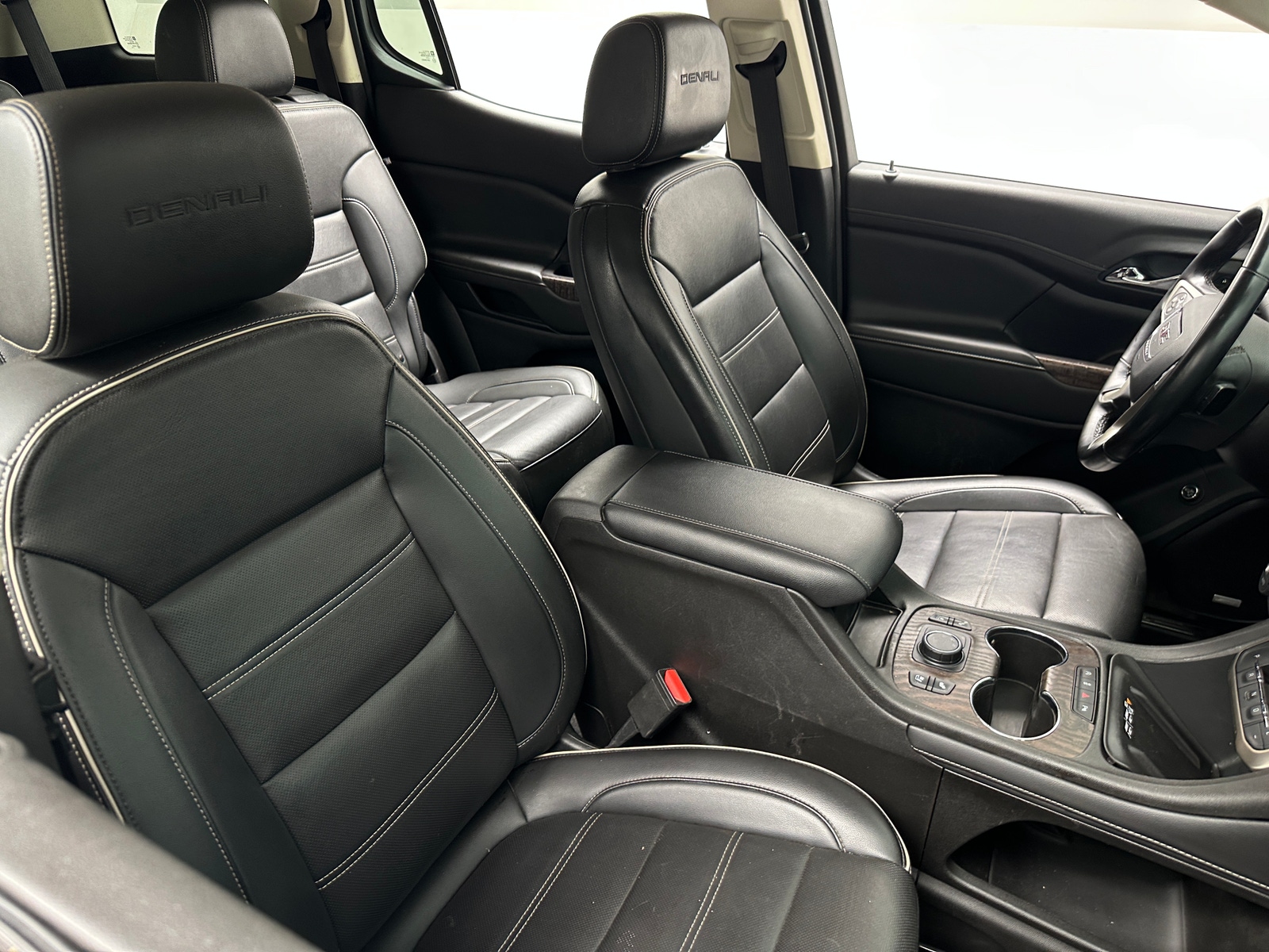 Thumbnail: 2023 GMC Acadia - 2